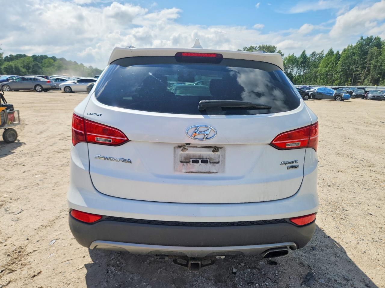 2013 Hyundai Santa Fe Sport 2.4l White vin: 5XYZUDLB9DG056860