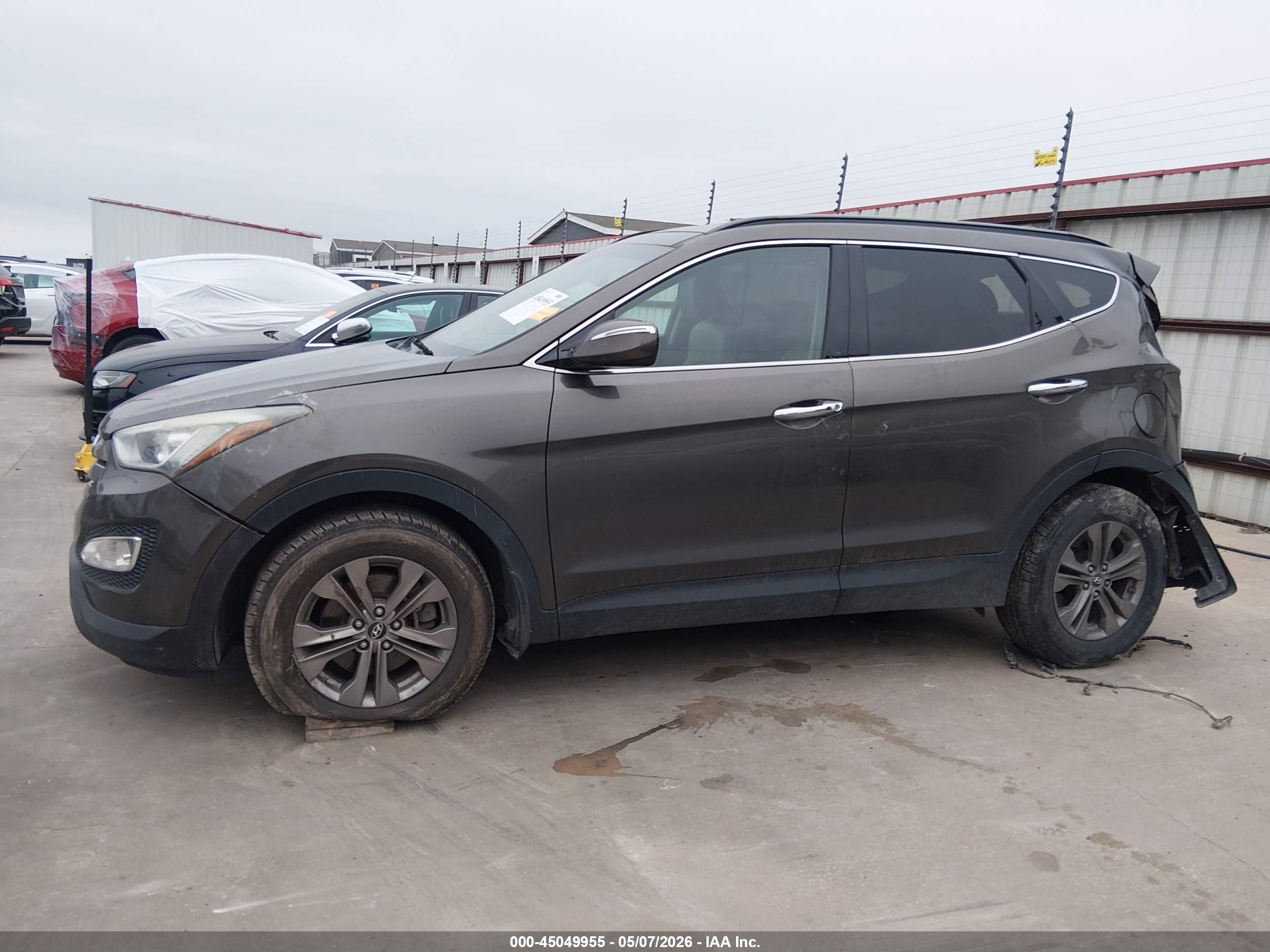 2014 Hyundai Santa Fe Sport 2.4l Коричневый vin: 5XYZUDLB9EG138184