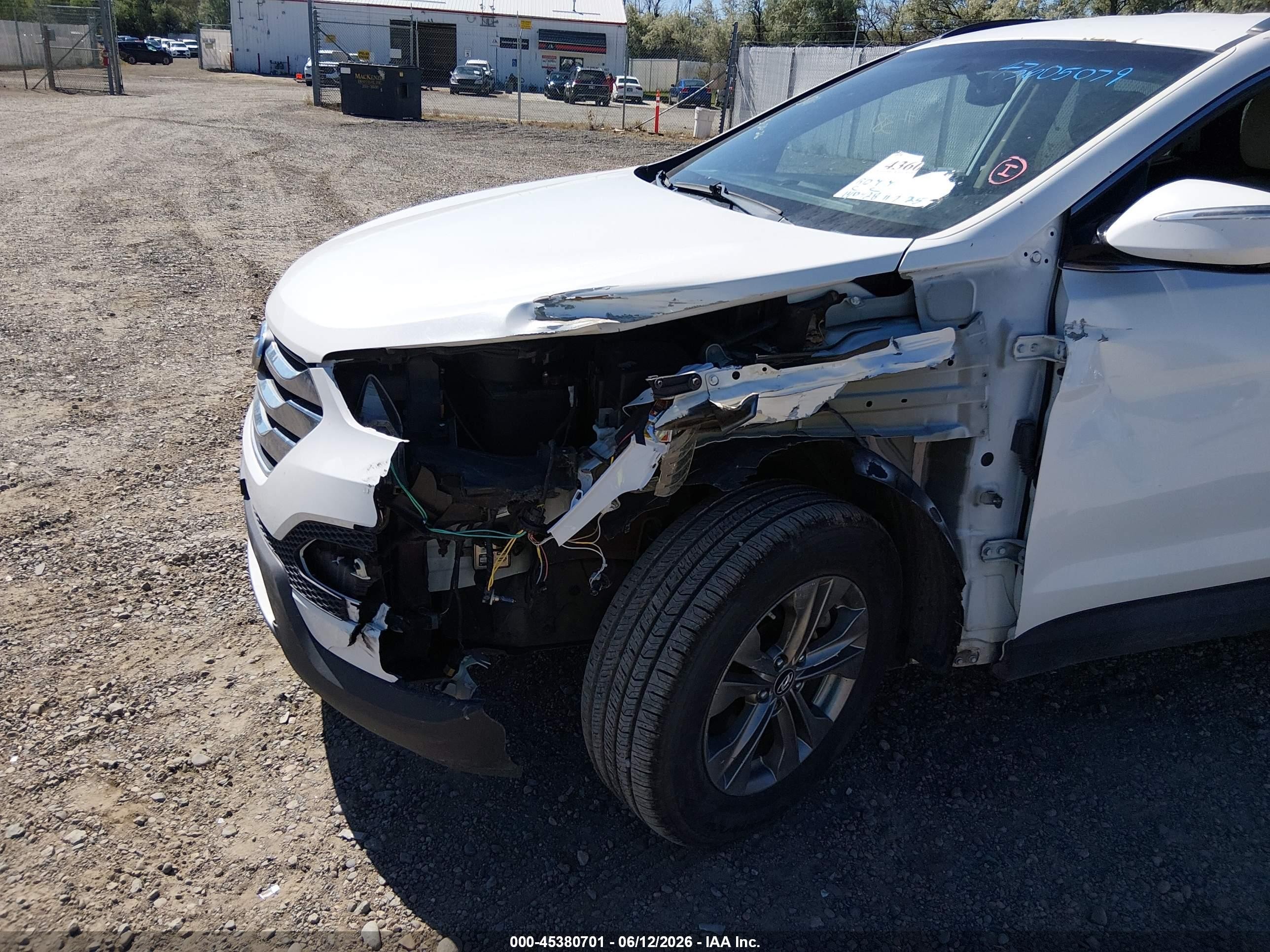 2014 Hyundai Santa Fe Sport 2.4l White vin: 5XYZUDLB9EG156149