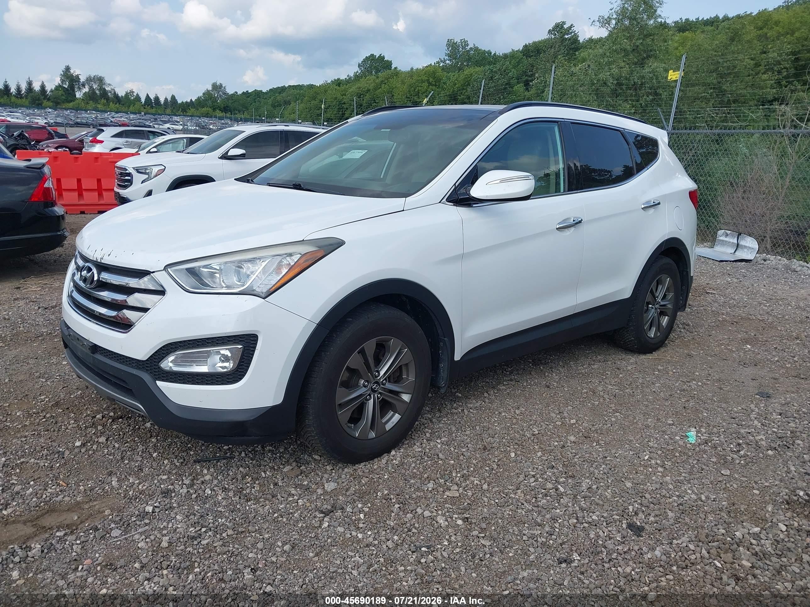 2014 Hyundai Santa Fe Sport 2.4l White vin: 5XYZUDLBXEG148223