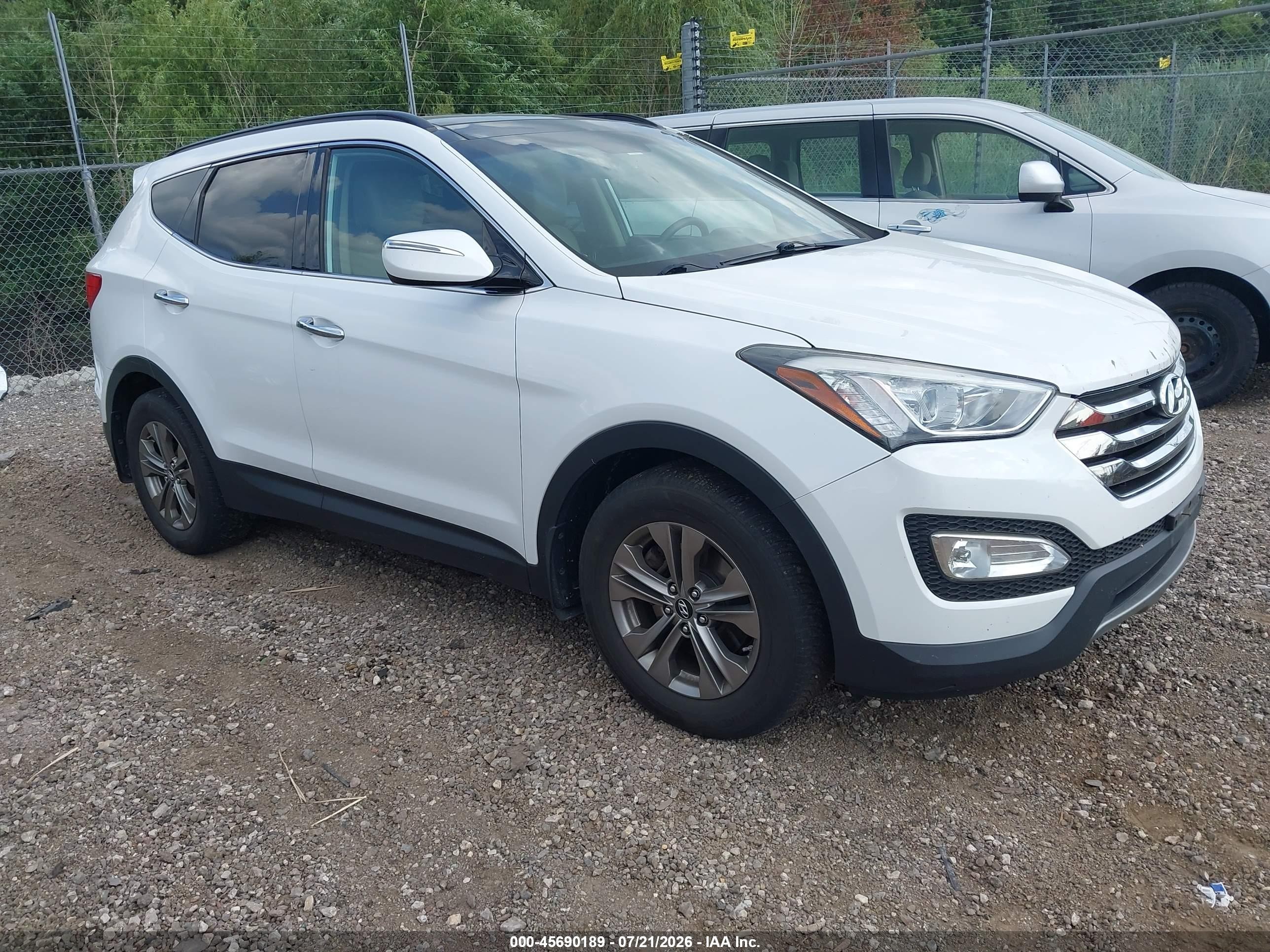 2014 Hyundai Santa Fe Sport 2.4l White vin: 5XYZUDLBXEG148223