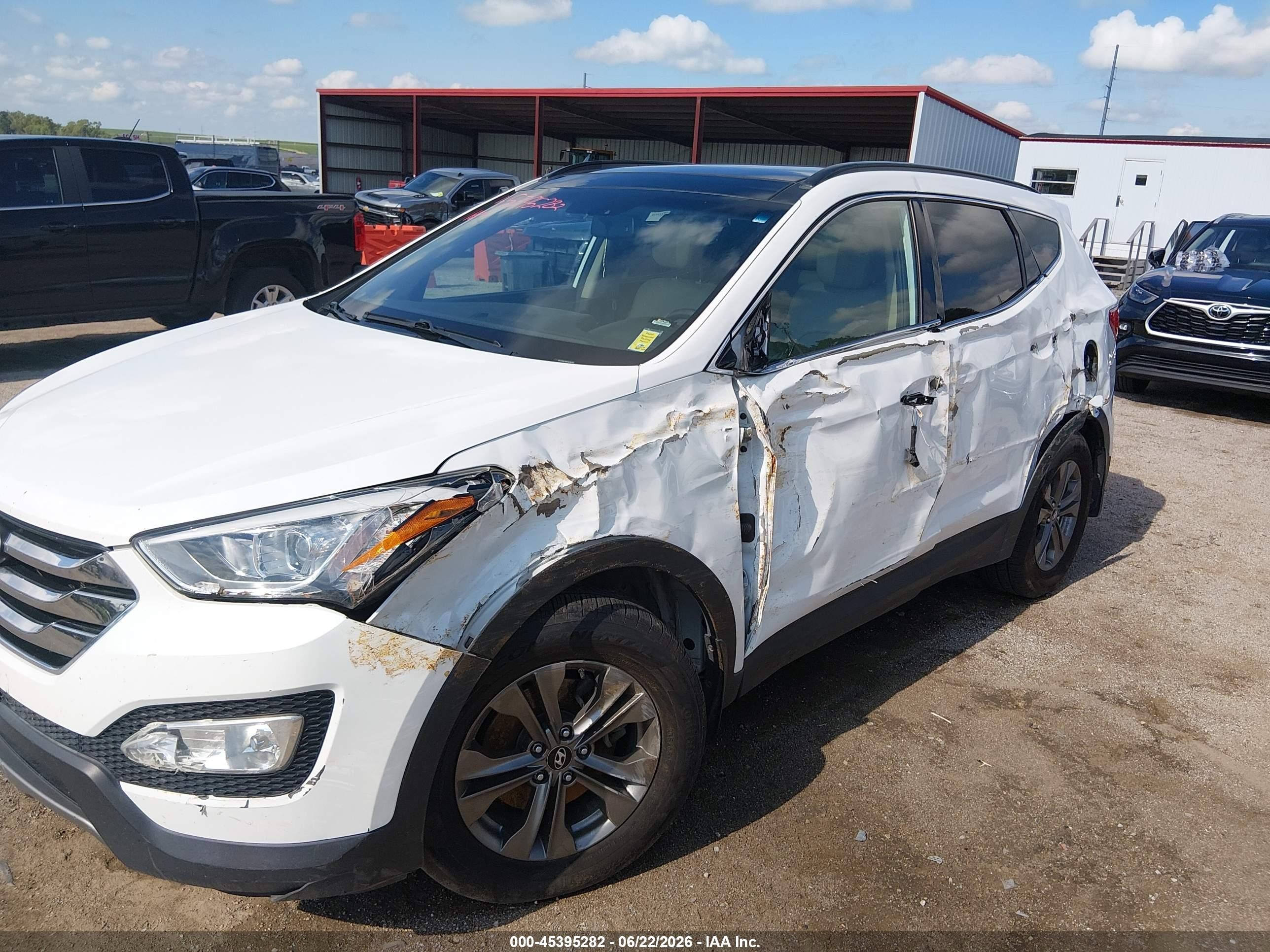 2014 Hyundai Santa Fe Sport 2.4l Белый vin: 5XYZUDLBXEG228749