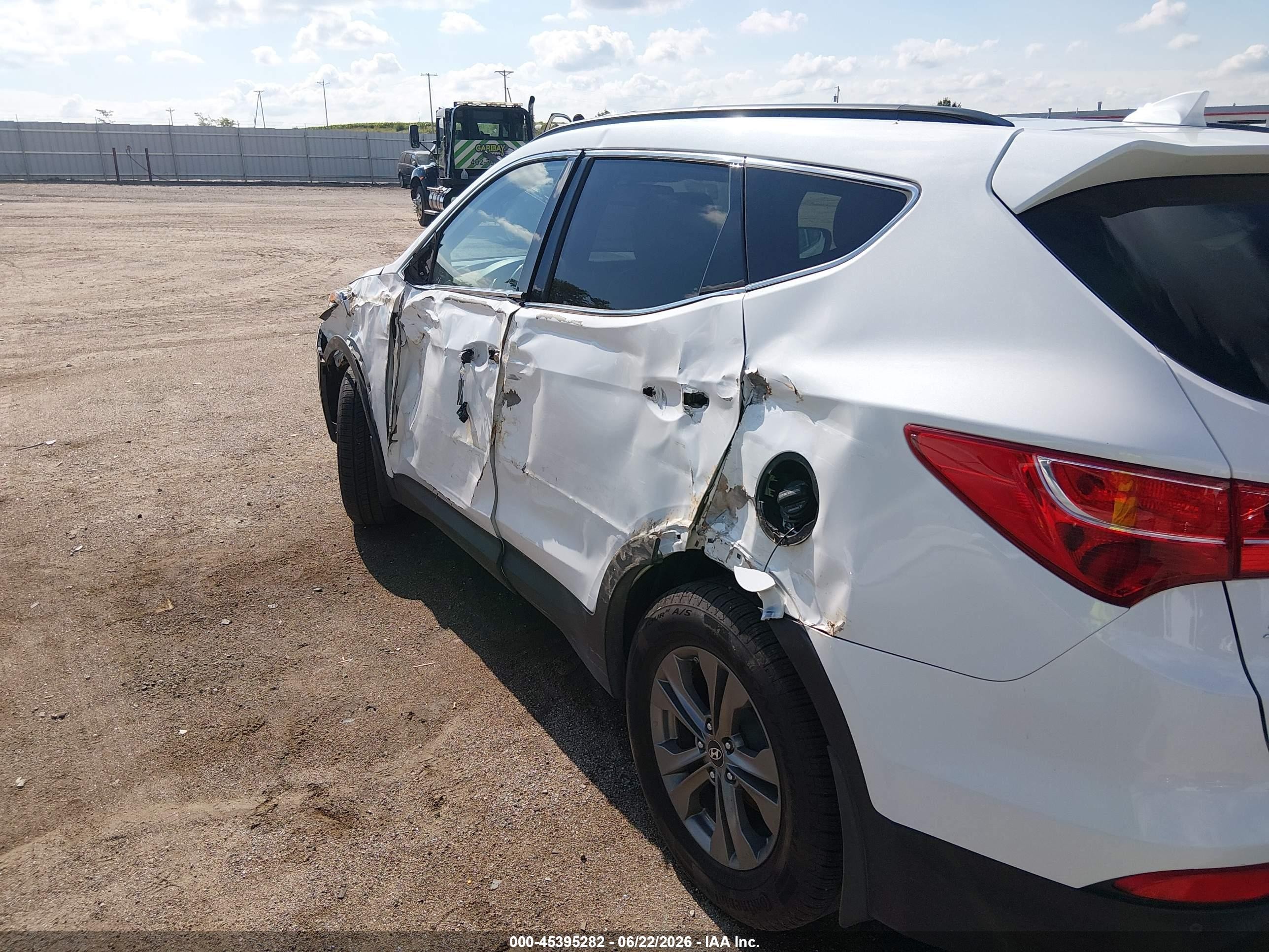 2014 Hyundai Santa Fe Sport 2.4l Белый vin: 5XYZUDLBXEG228749