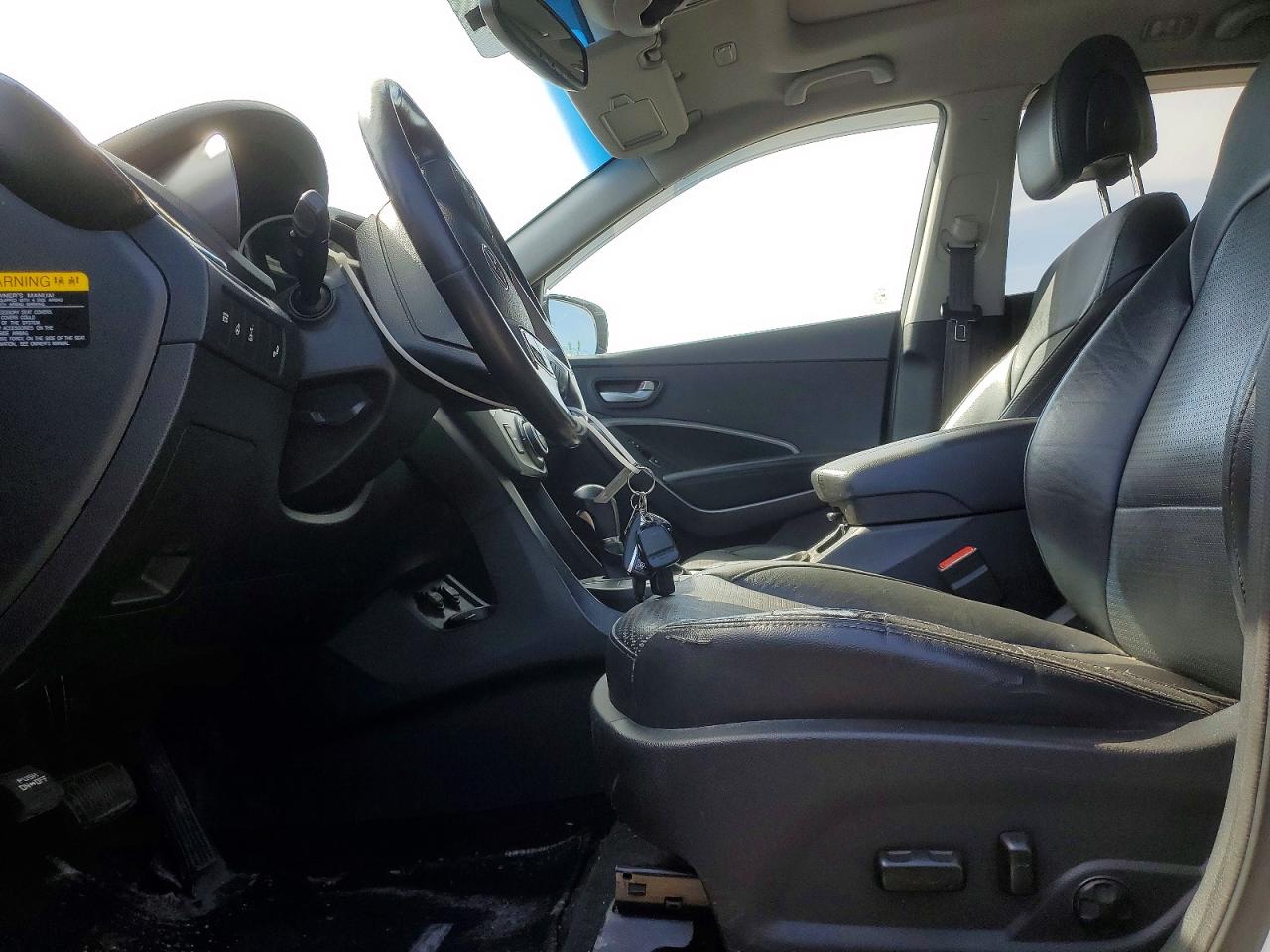 2015 Hyundai Santa Fe Sport 2.4l Белый vin: 5XYZUDLBXFG261218