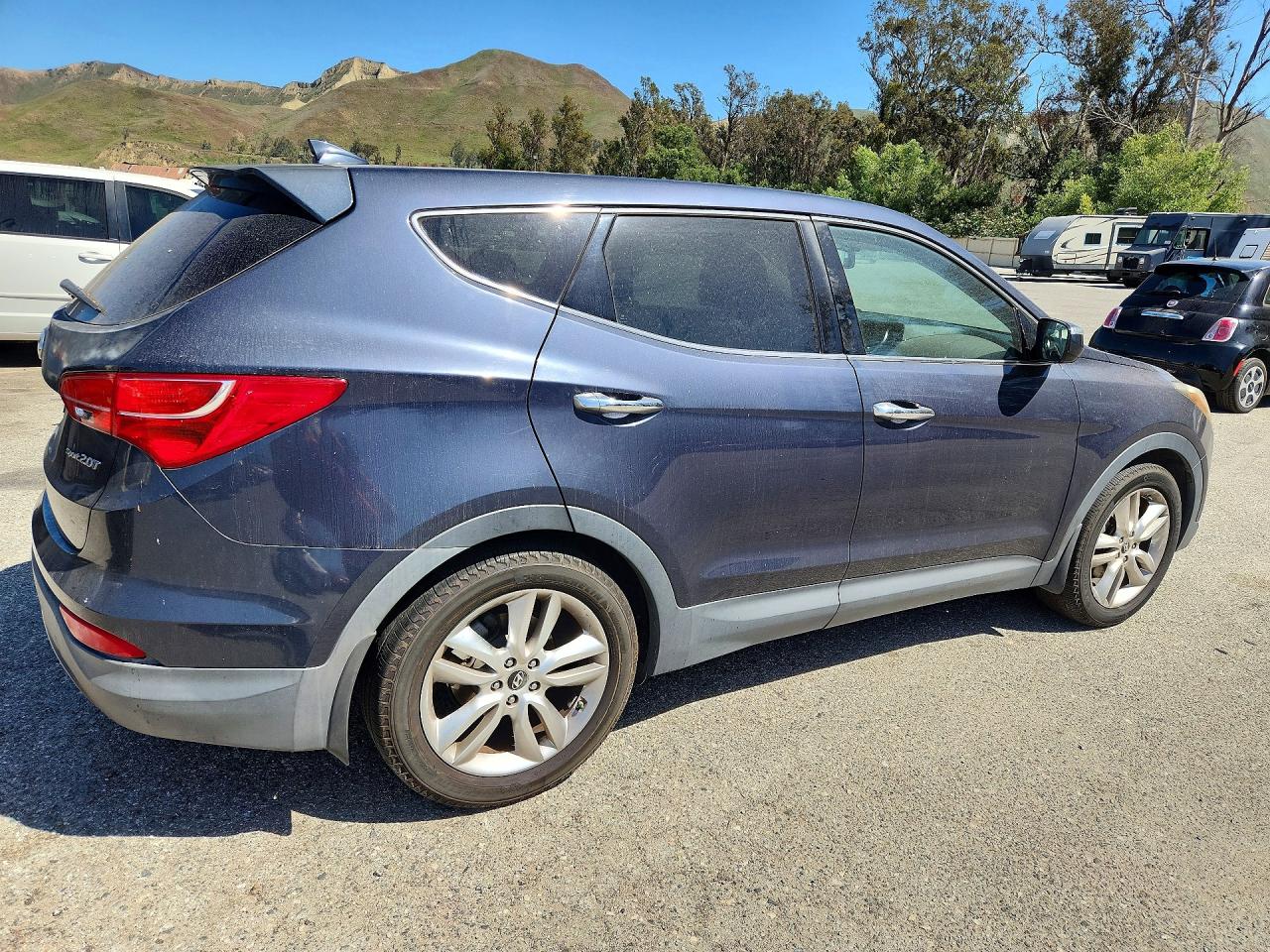2013 Hyundai Santa Fe Sport 2.0t Blue vin: 5XYZW3LA3DG047583