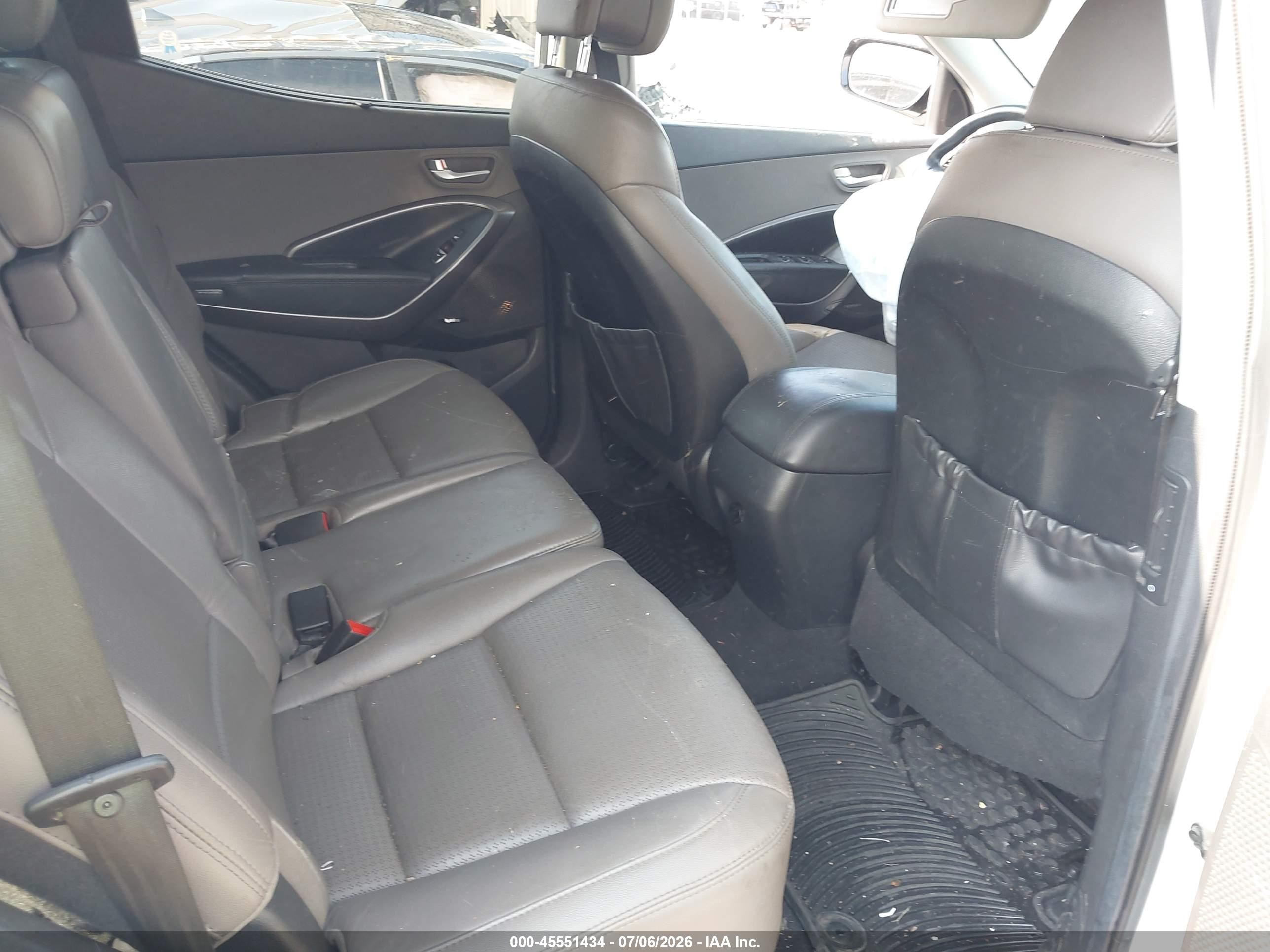 2013 Hyundai Santa Fe Sport 2.0t White vin: 5XYZW3LA3DG089428