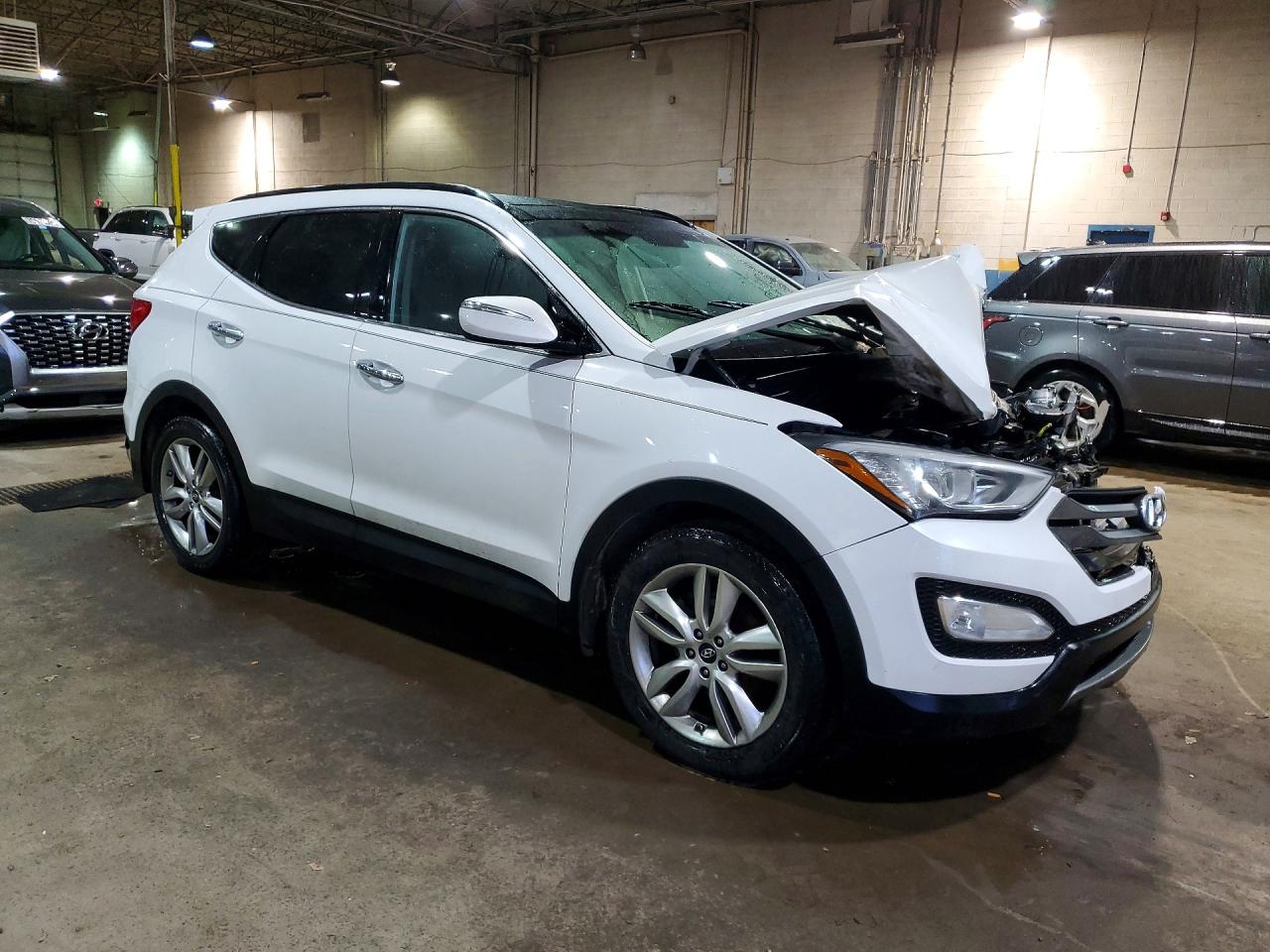 2014 Hyundai Santa Fe Sport 2.0t White vin: 5XYZW3LA3EG199753