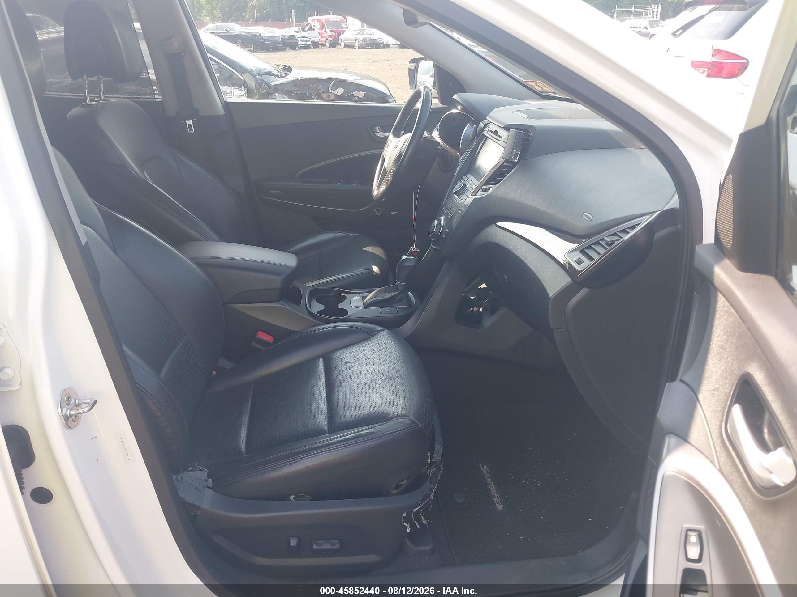2013 Hyundai Santa Fe Sport 2.0t White vin: 5XYZW3LA4DG035913