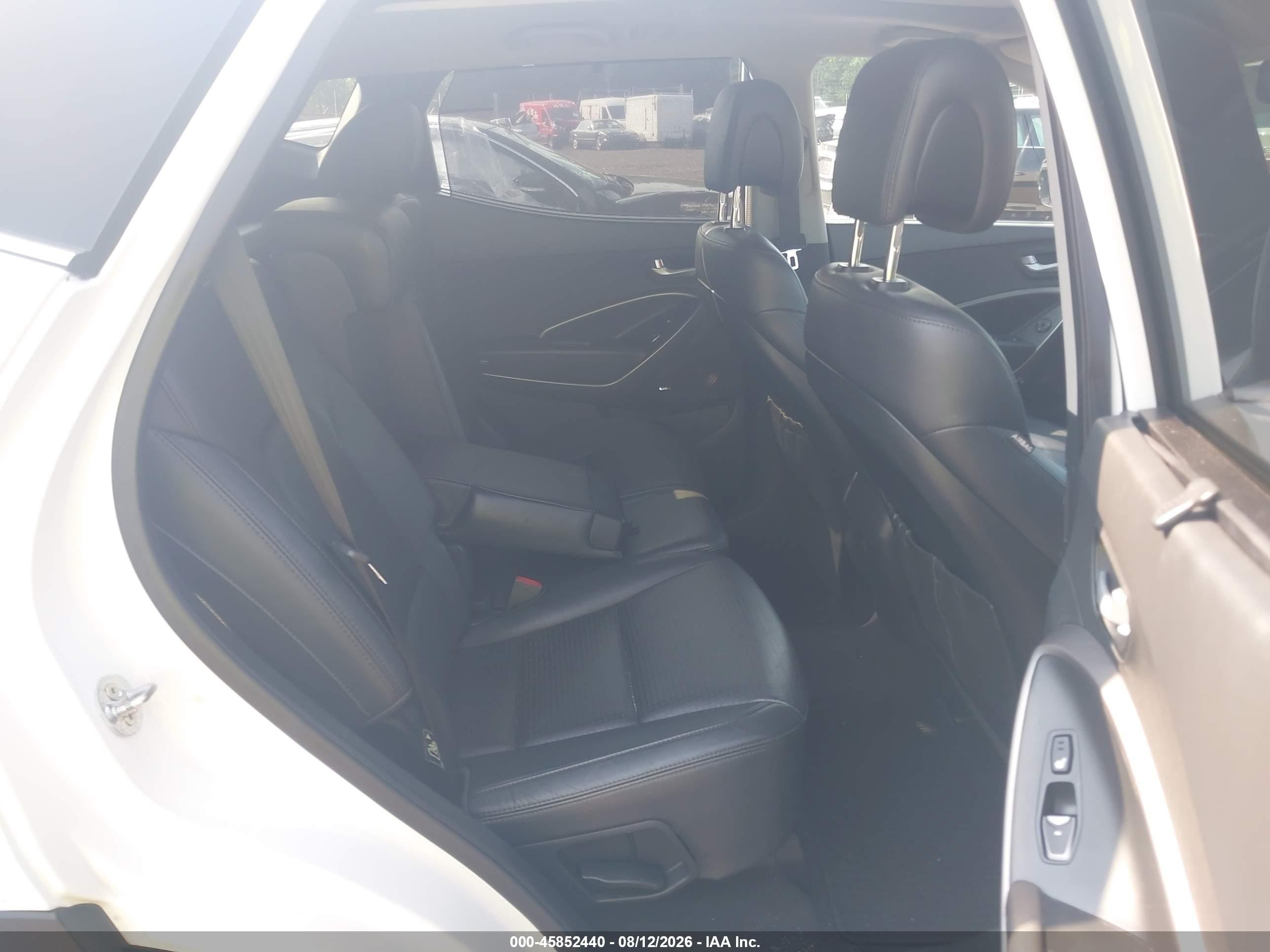 2013 Hyundai Santa Fe Sport 2.0t White vin: 5XYZW3LA4DG035913