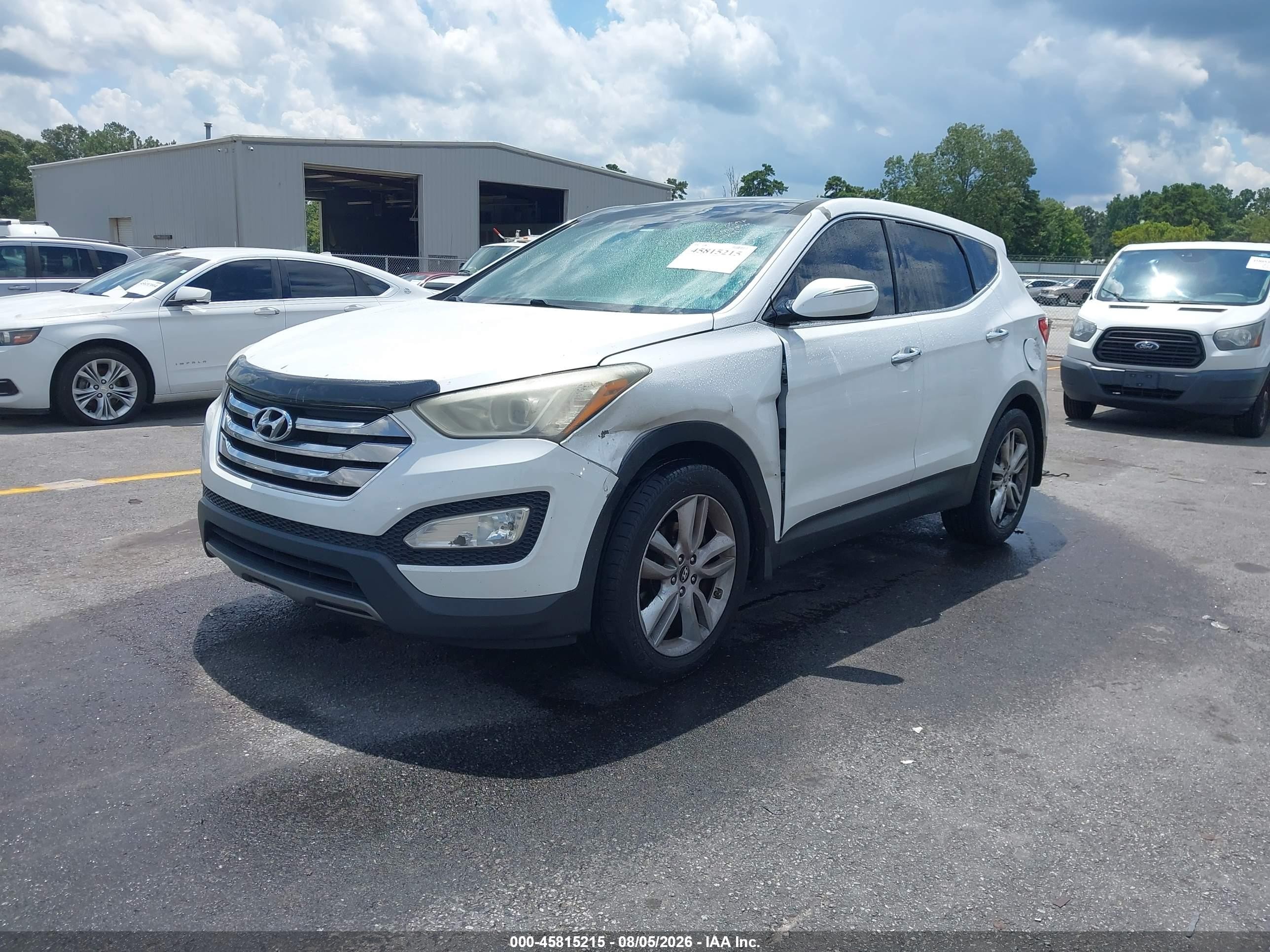 2013 Hyundai Santa Fe Sport 2.0t White vin: 5XYZW3LA4DG069348