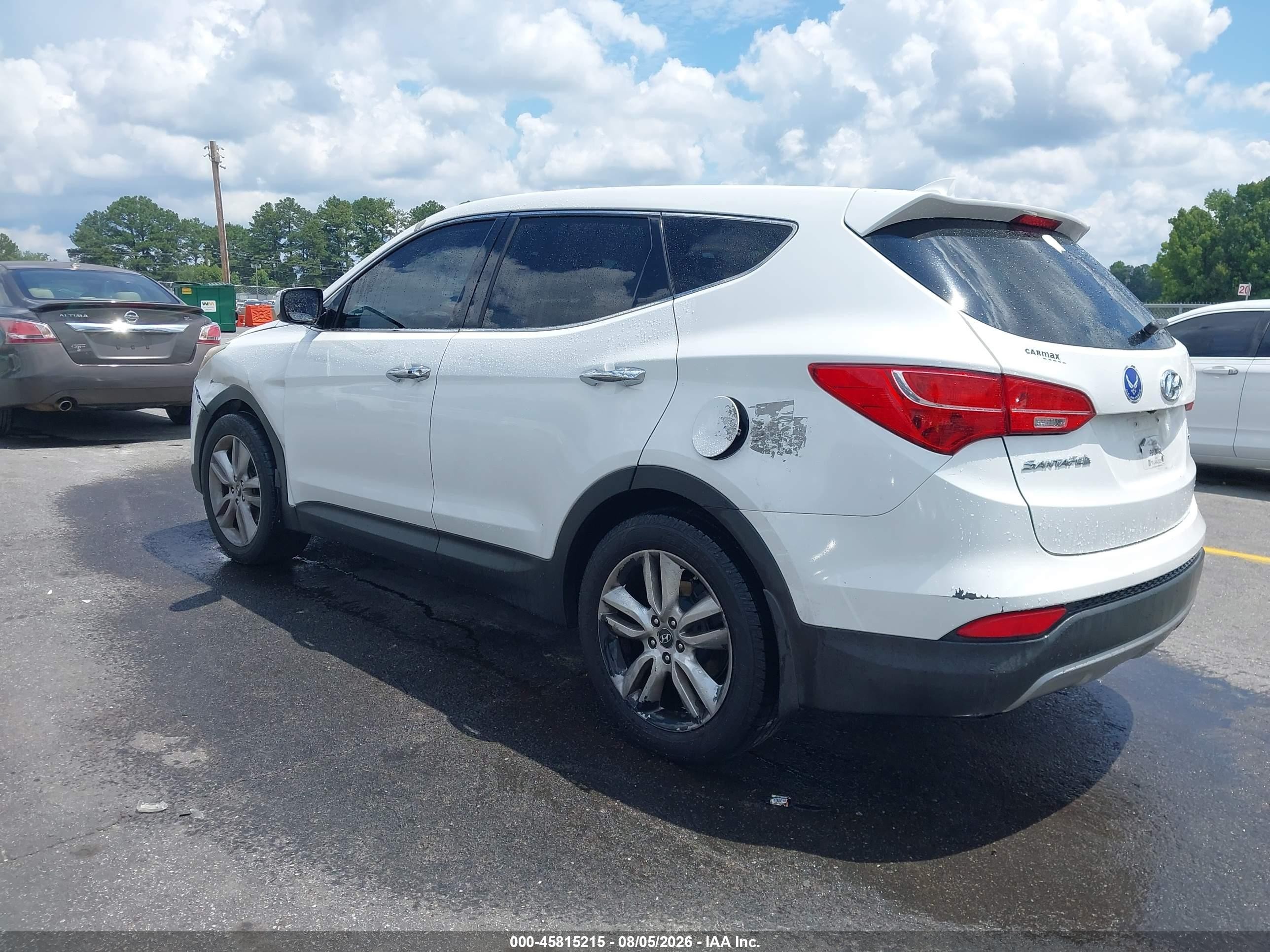 2013 Hyundai Santa Fe Sport 2.0t White vin: 5XYZW3LA4DG069348