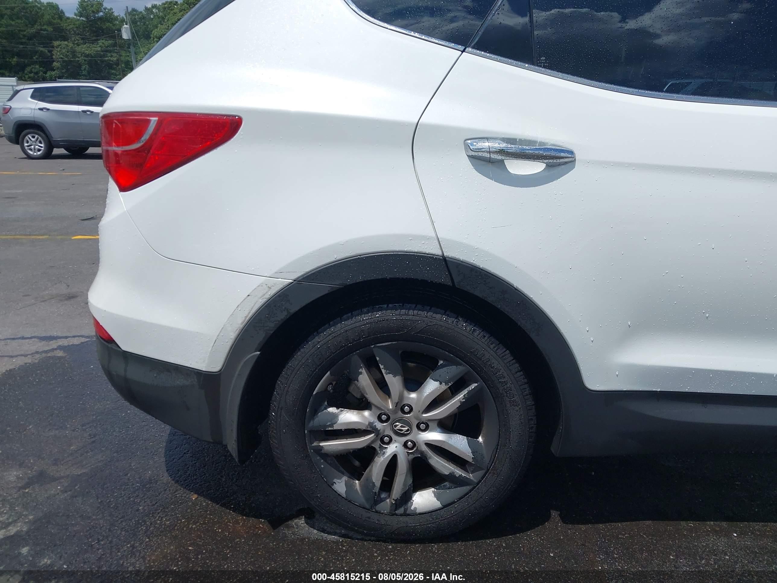 2013 Hyundai Santa Fe Sport 2.0t White vin: 5XYZW3LA4DG069348