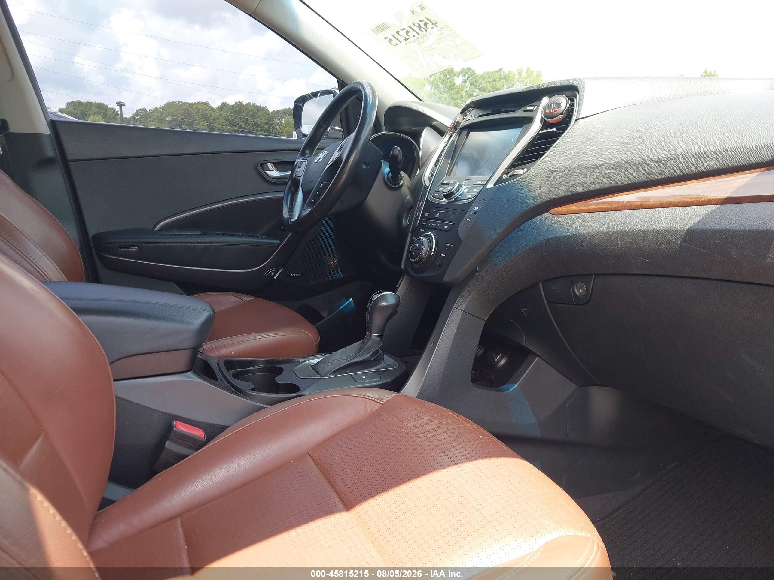 2013 Hyundai Santa Fe Sport 2.0t White vin: 5XYZW3LA4DG069348