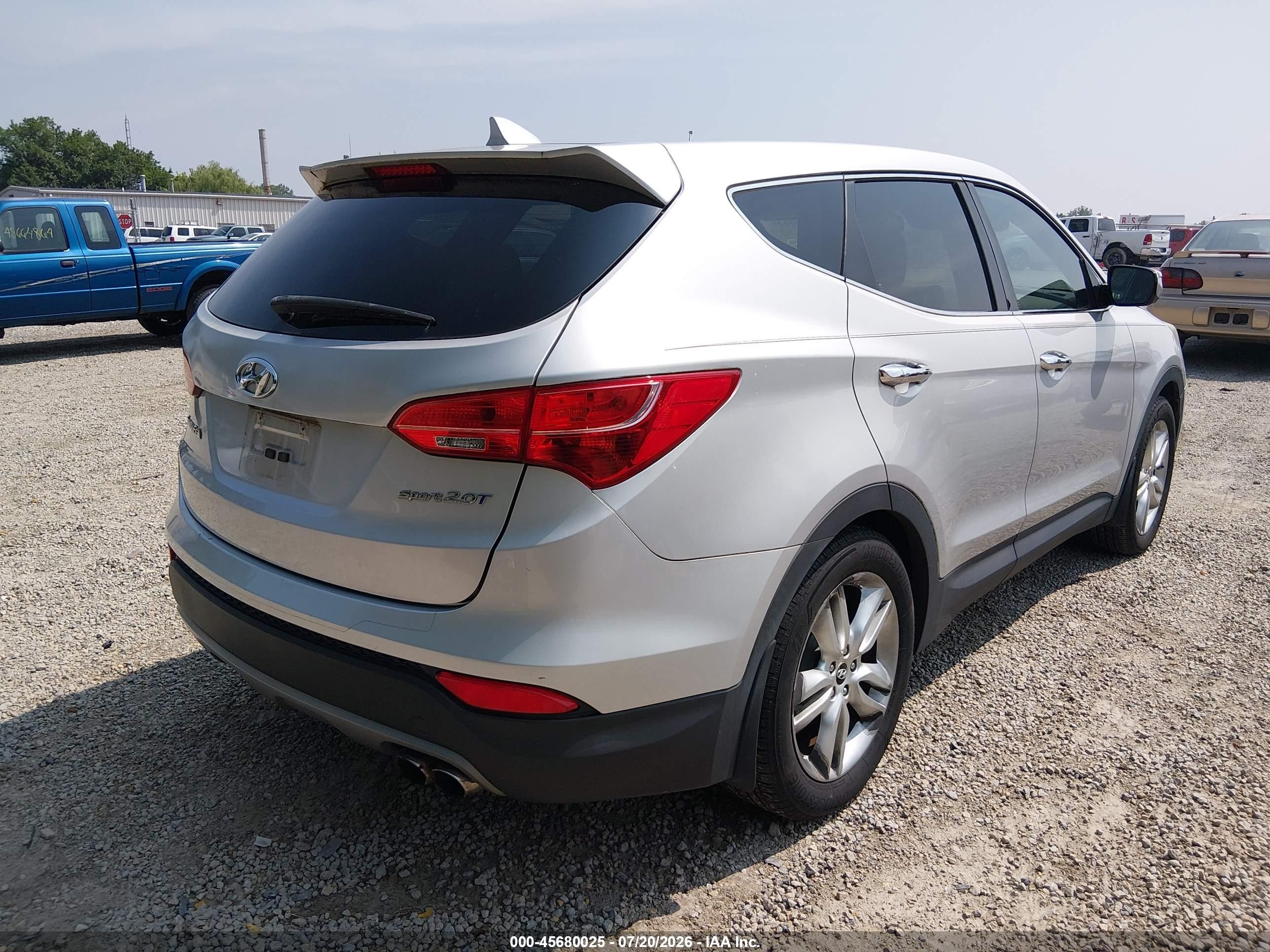 2013 Hyundai Santa Fe Sport 2.0t Silver vin: 5XYZW3LA7DG062832