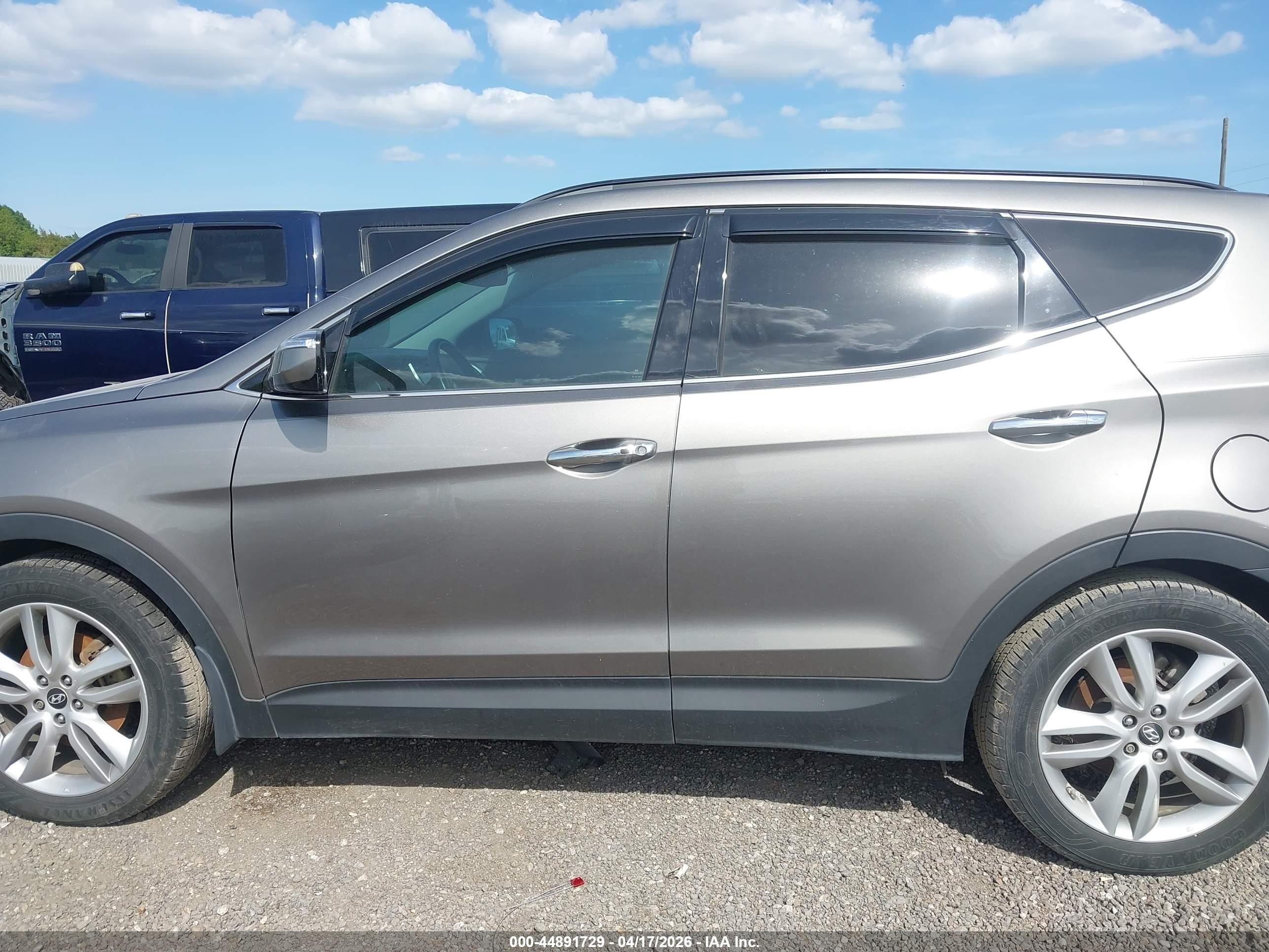 2014 Hyundai Santa Fe Sport 2.0l Turbo Коричневый vin: 5XYZW3LA8EG201335