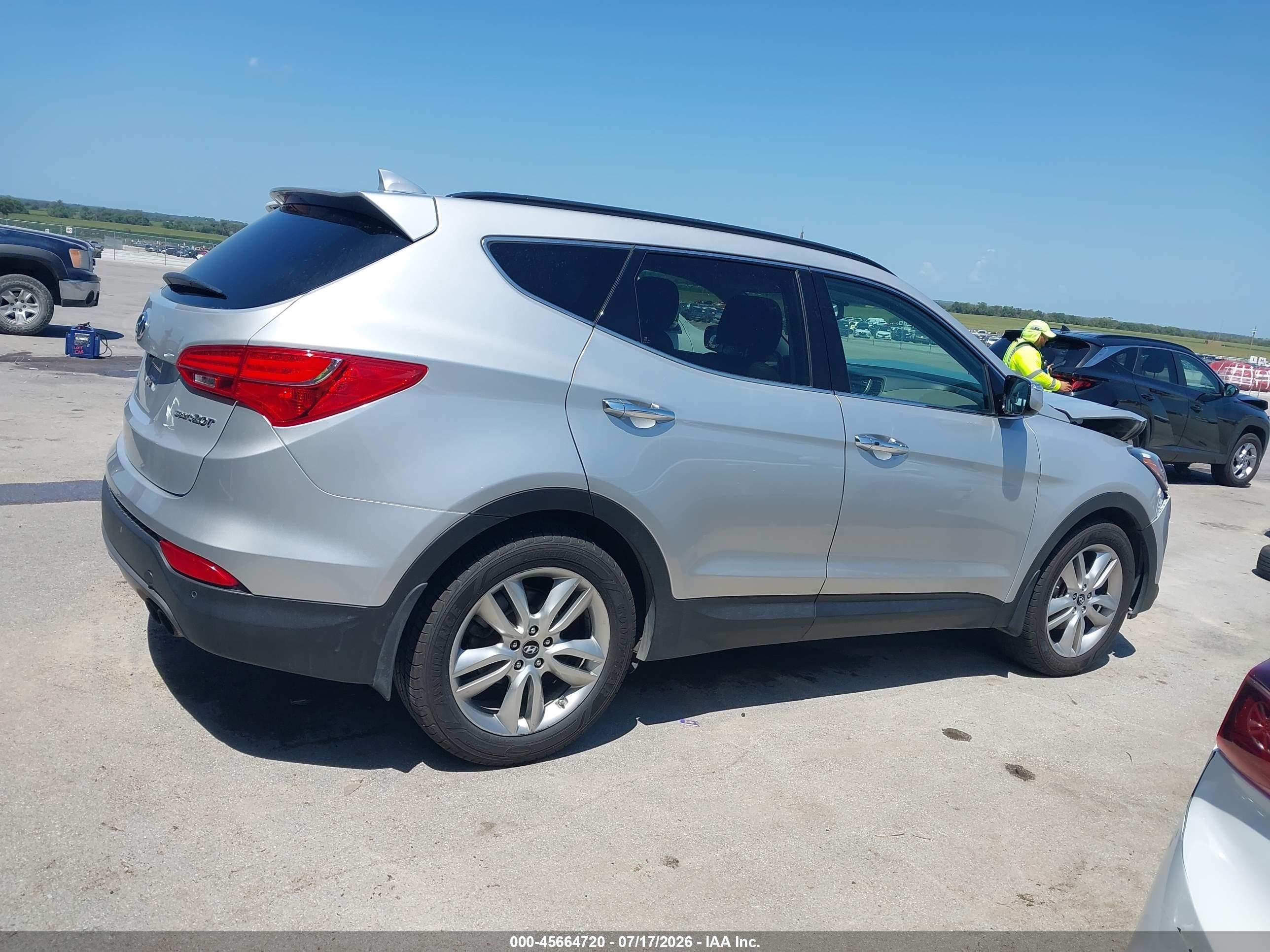 2014 Hyundai Santa Fe Sport 2.0l Turbo Серебряный vin: 5XYZW3LA8EG204798