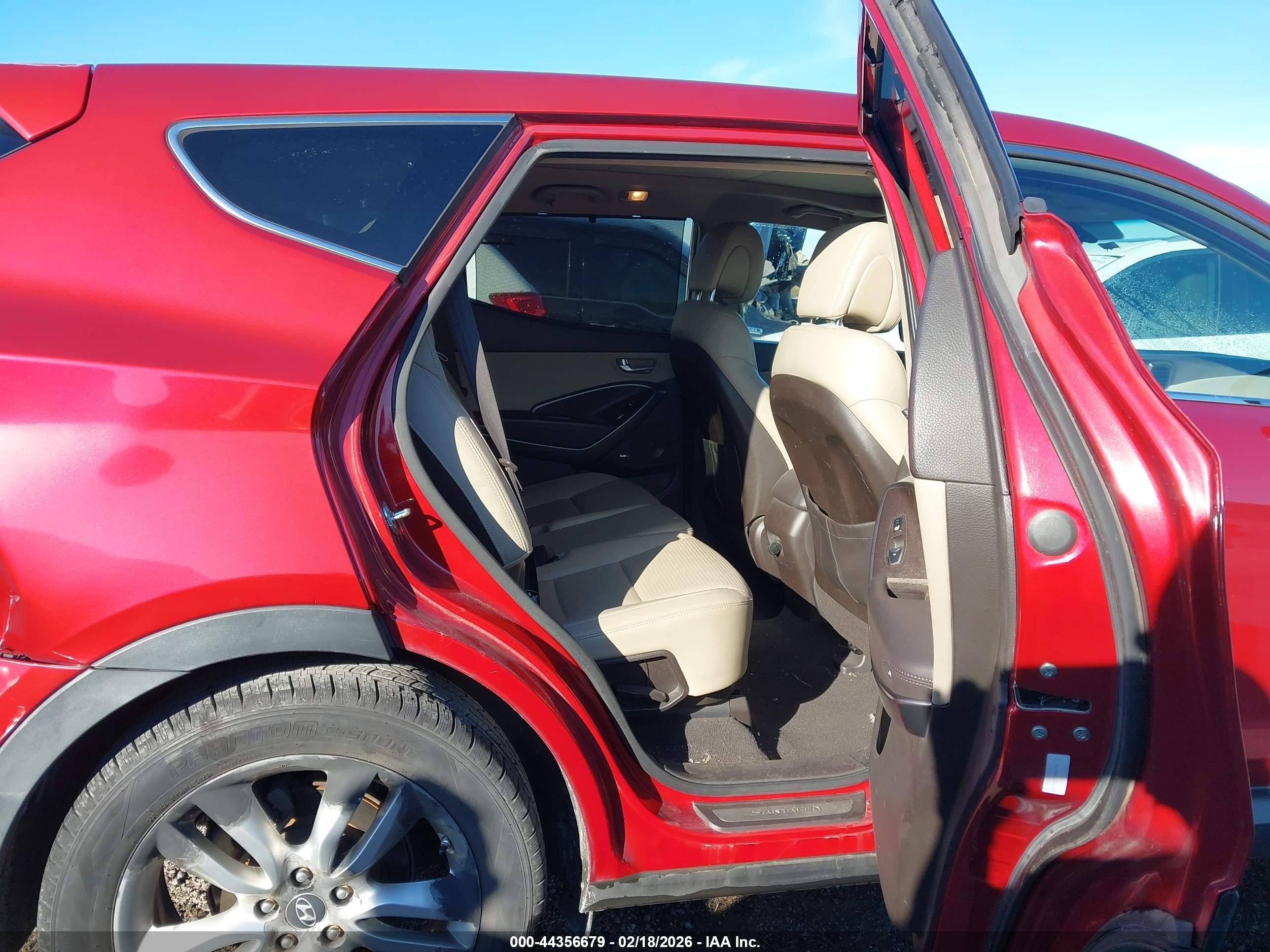 2013 Hyundai Santa Fe Sport 2.0t Red vin: 5XYZW3LA9DG004723