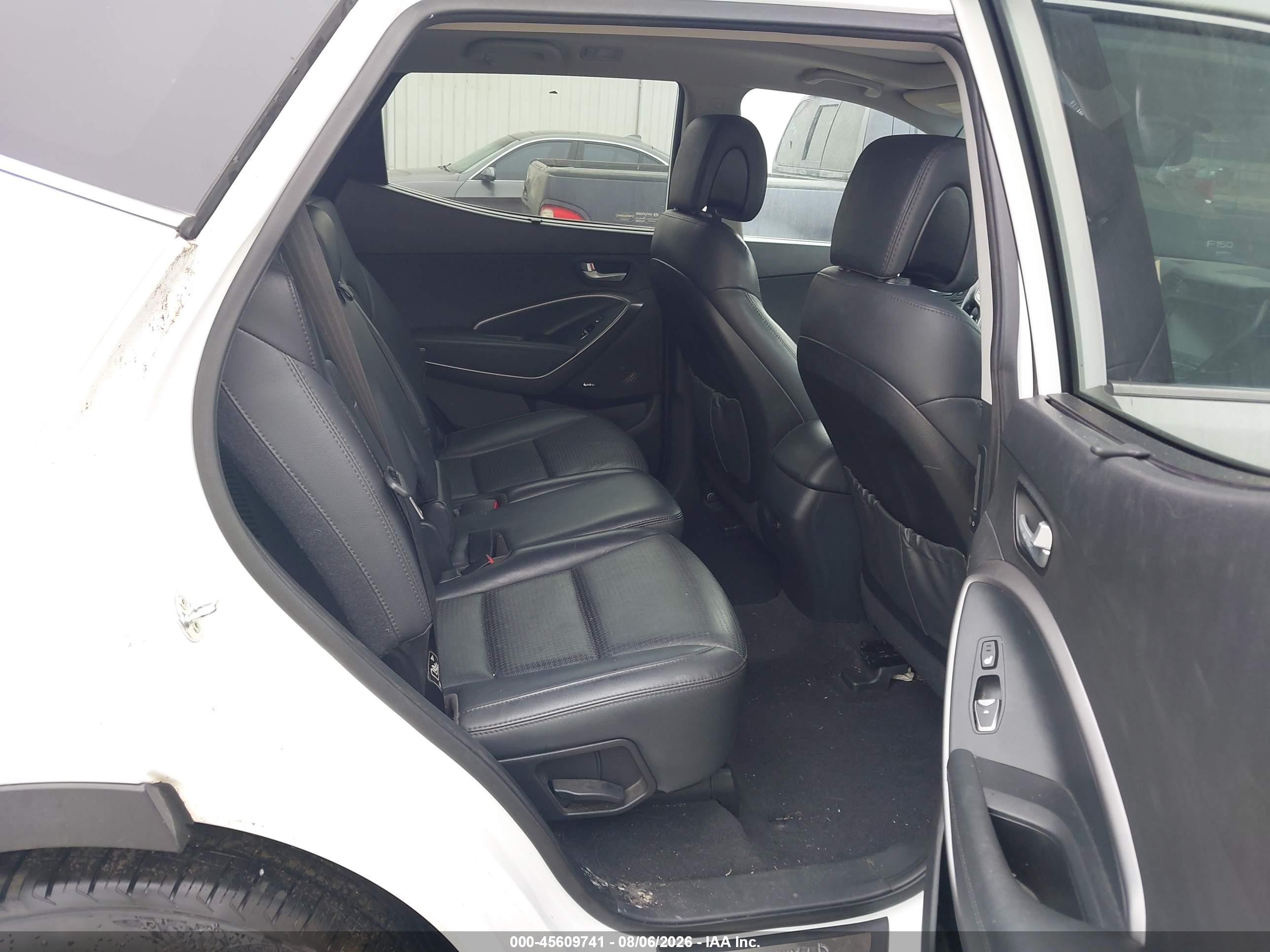 2015 Hyundai Santa Fe Sport 2.0l Turbo Белый vin: 5XYZW4LA2FG234869