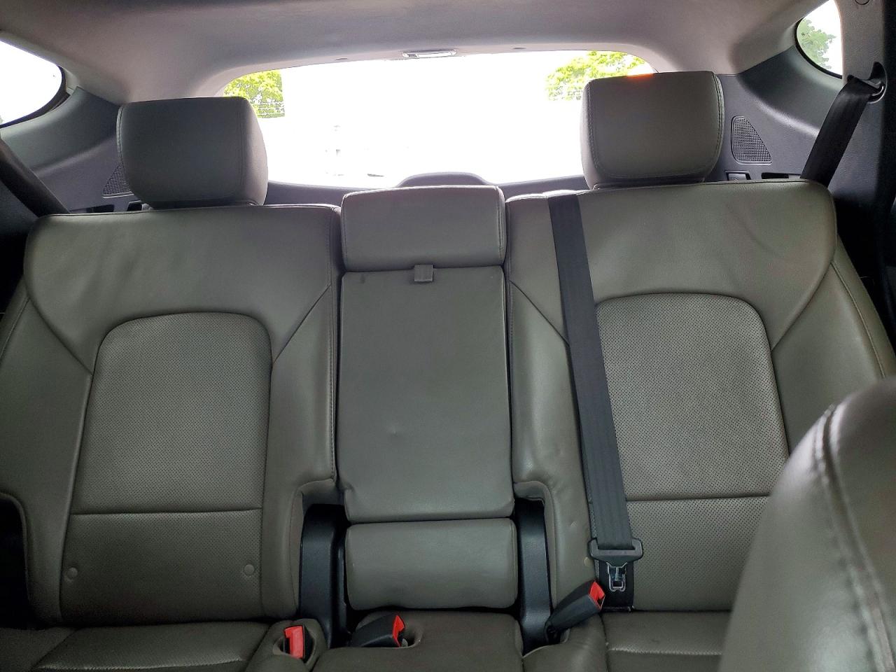 2017 Hyundai Santa Fe Sport 2.0t Ultimate Желто-коричневый vin: 5XYZW4LA2HG430524