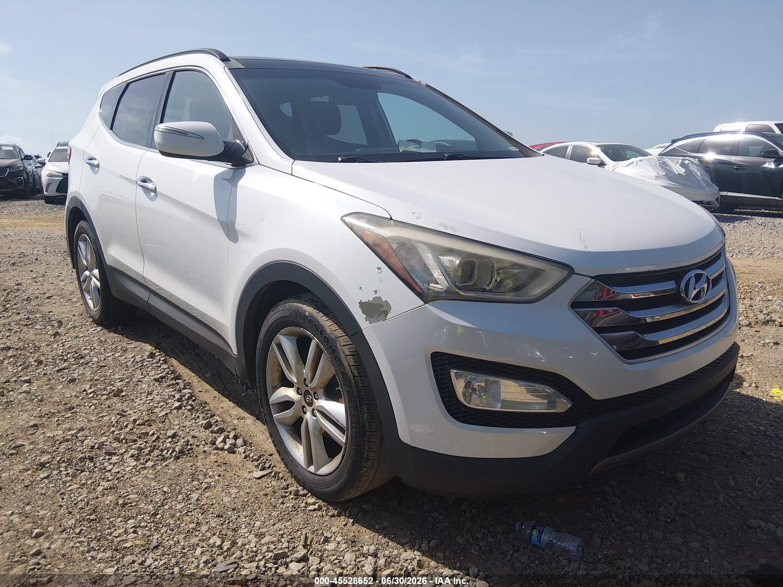 2015 Hyundai Santa Fe Sport 2.0l Turbo White vin: 5XYZW4LA3FG263667