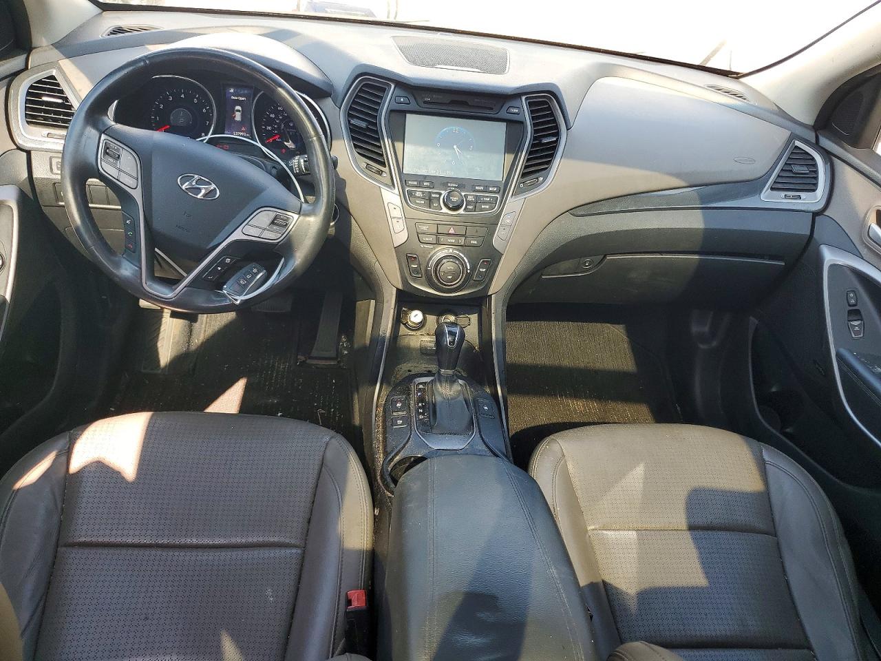 2015 Hyundai Santa Fe Sport 2.0t Белый vin: 5XYZW4LA6FG248743