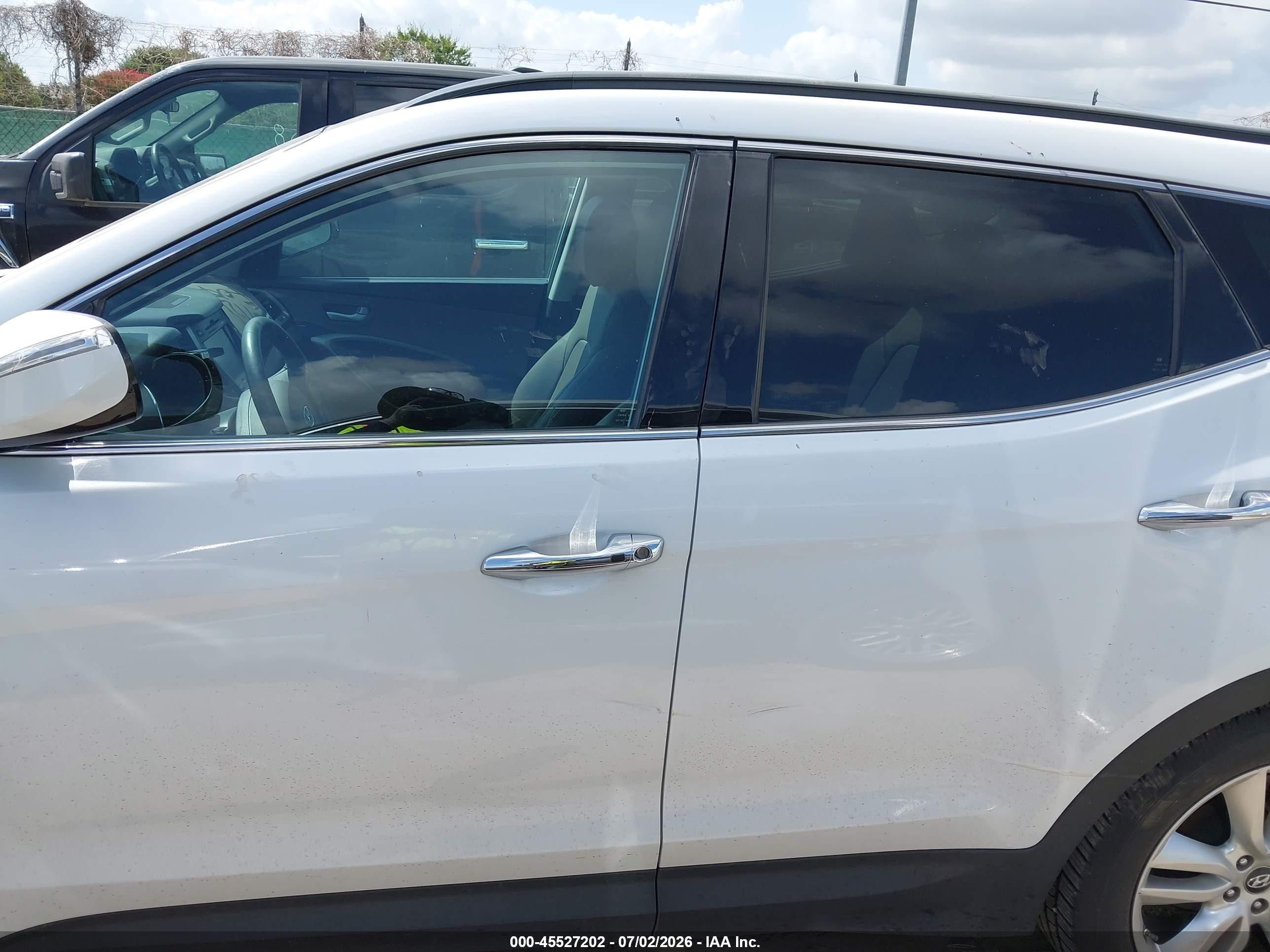 2015 Hyundai Santa Fe Sport 2.0l Turbo White vin: 5XYZW4LA7FG240537