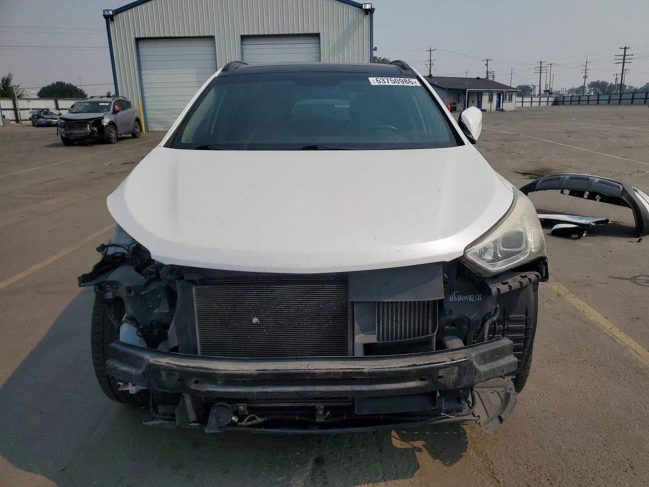 2015 Hyundai Santa Fe Sport 2.0t White vin: 5XYZW4LA7FG247987