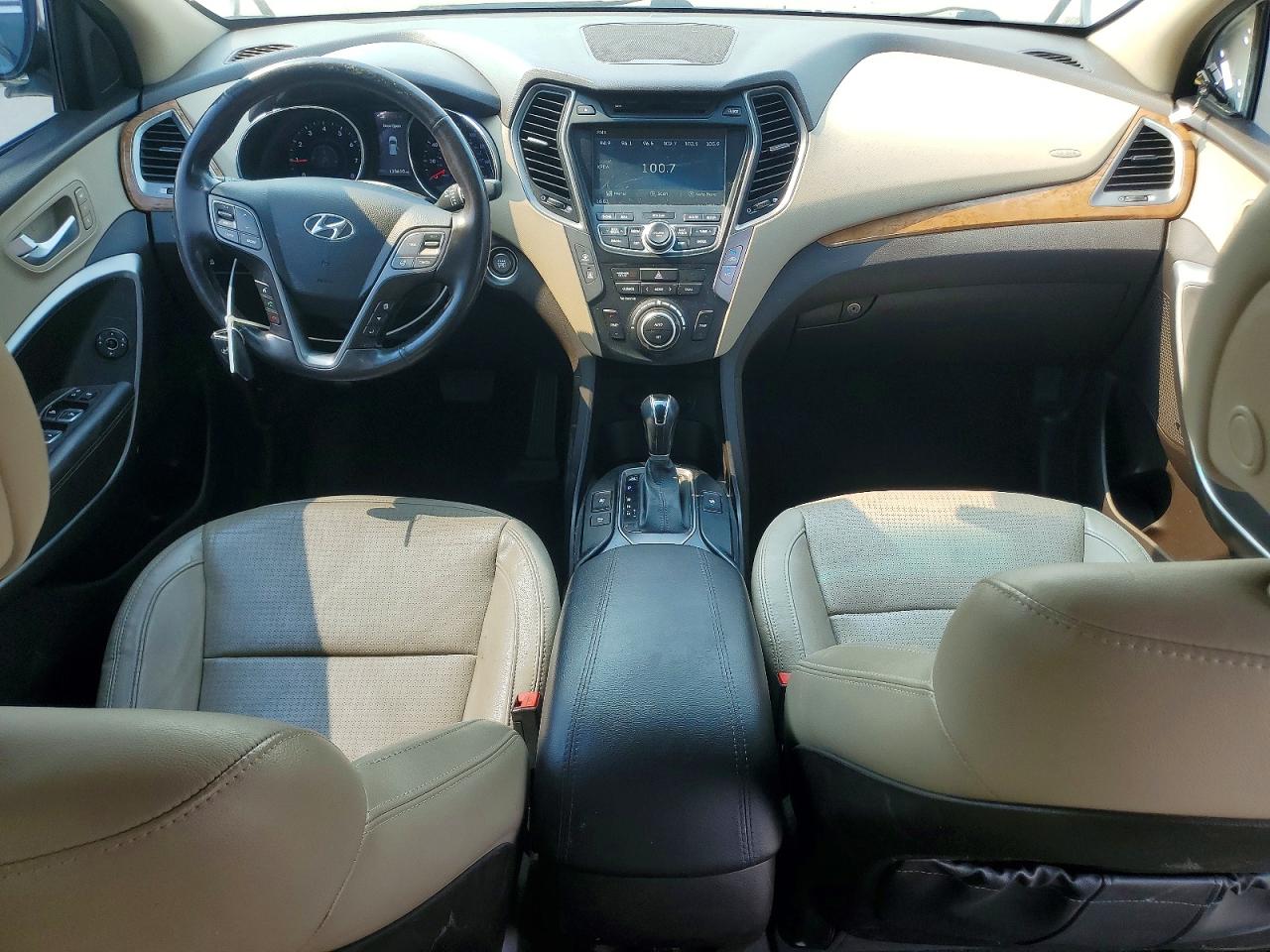2015 Hyundai Santa Fe Sport 2.0t White vin: 5XYZW4LA7FG247987