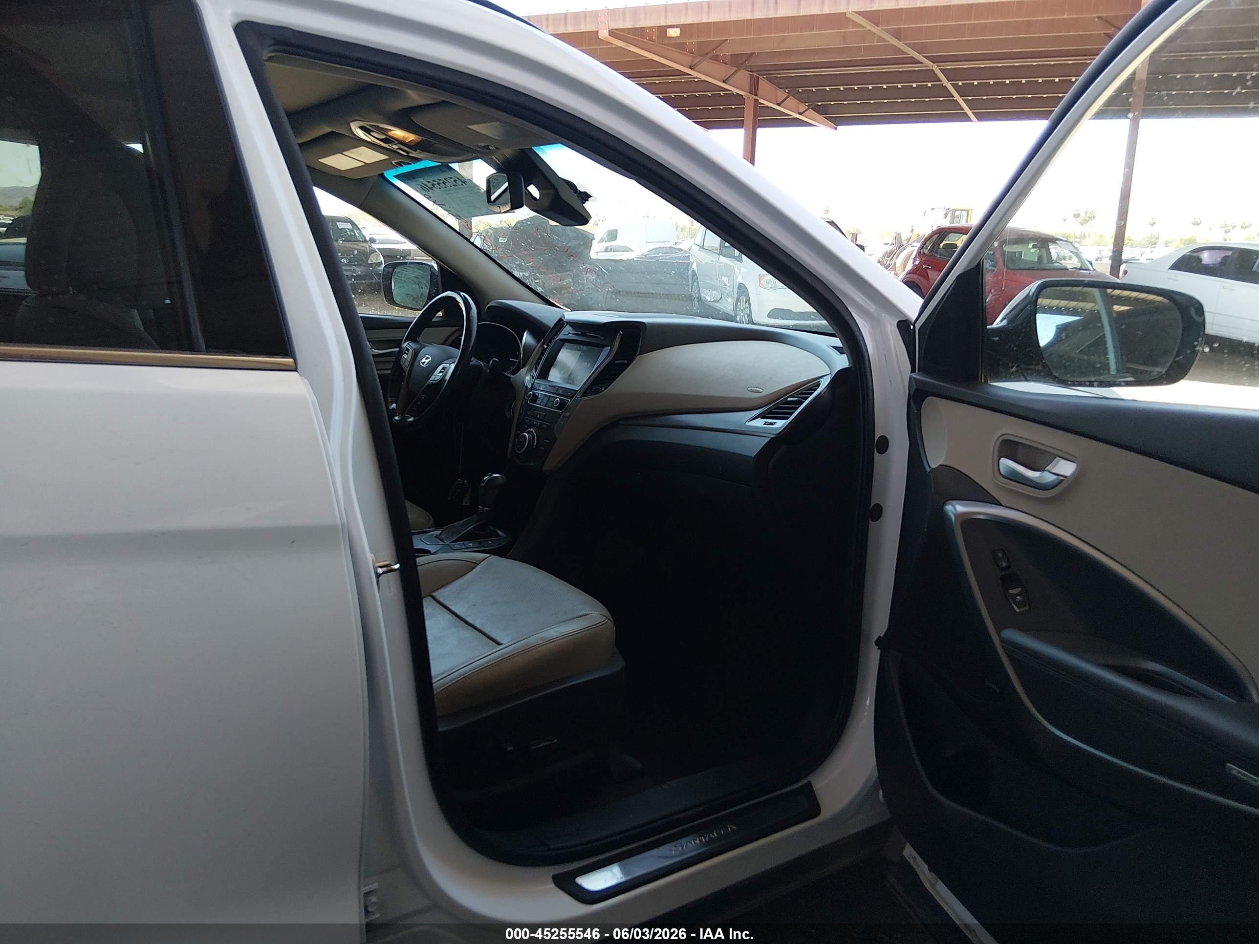 2018 Hyundai Santa Fe Sport 2.0t Ultimate Белый vin: 5XYZW4LA7JG566315