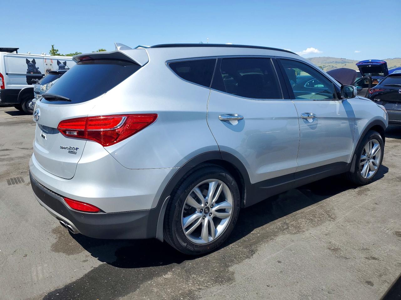 2015 Hyundai Santa Fe Sport 2.0t Серебряный vin: 5XYZW4LA8FG255144