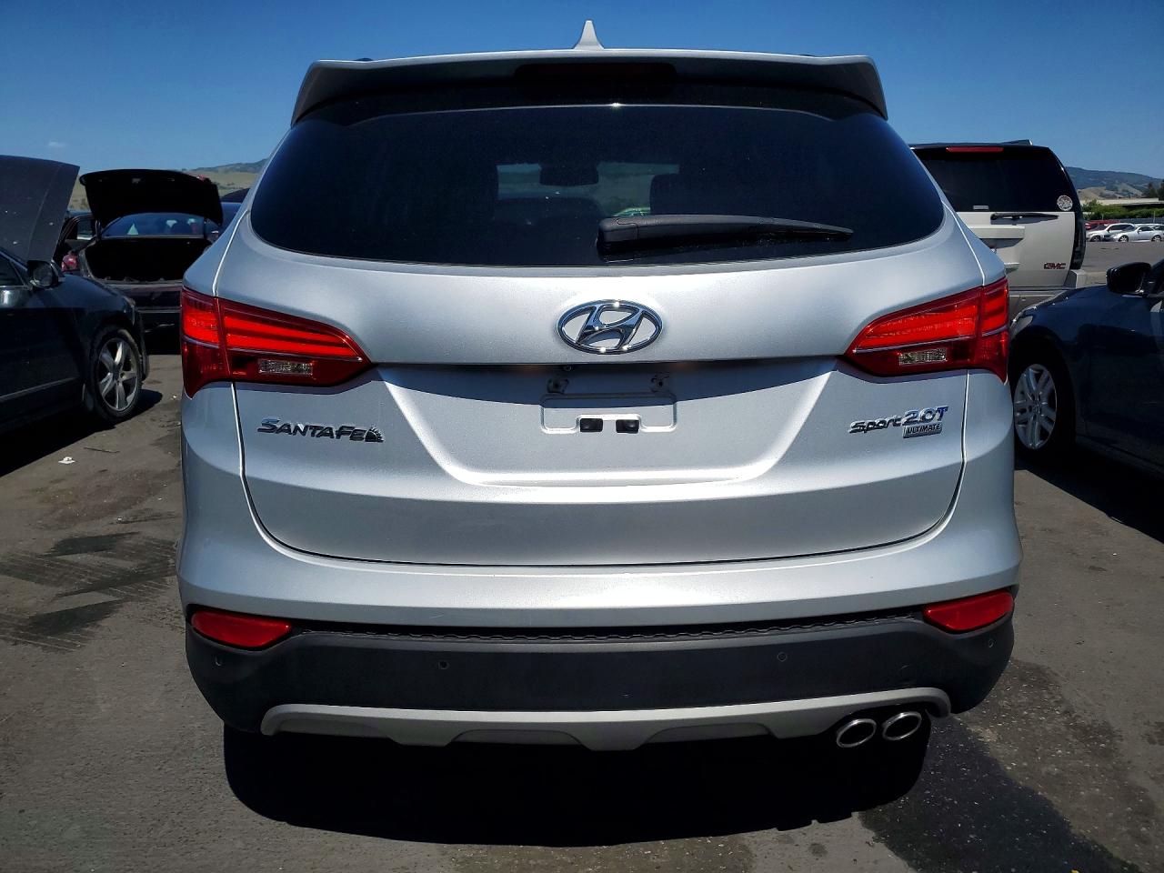 2015 Hyundai Santa Fe Sport 2.0t Серебряный vin: 5XYZW4LA8FG255144