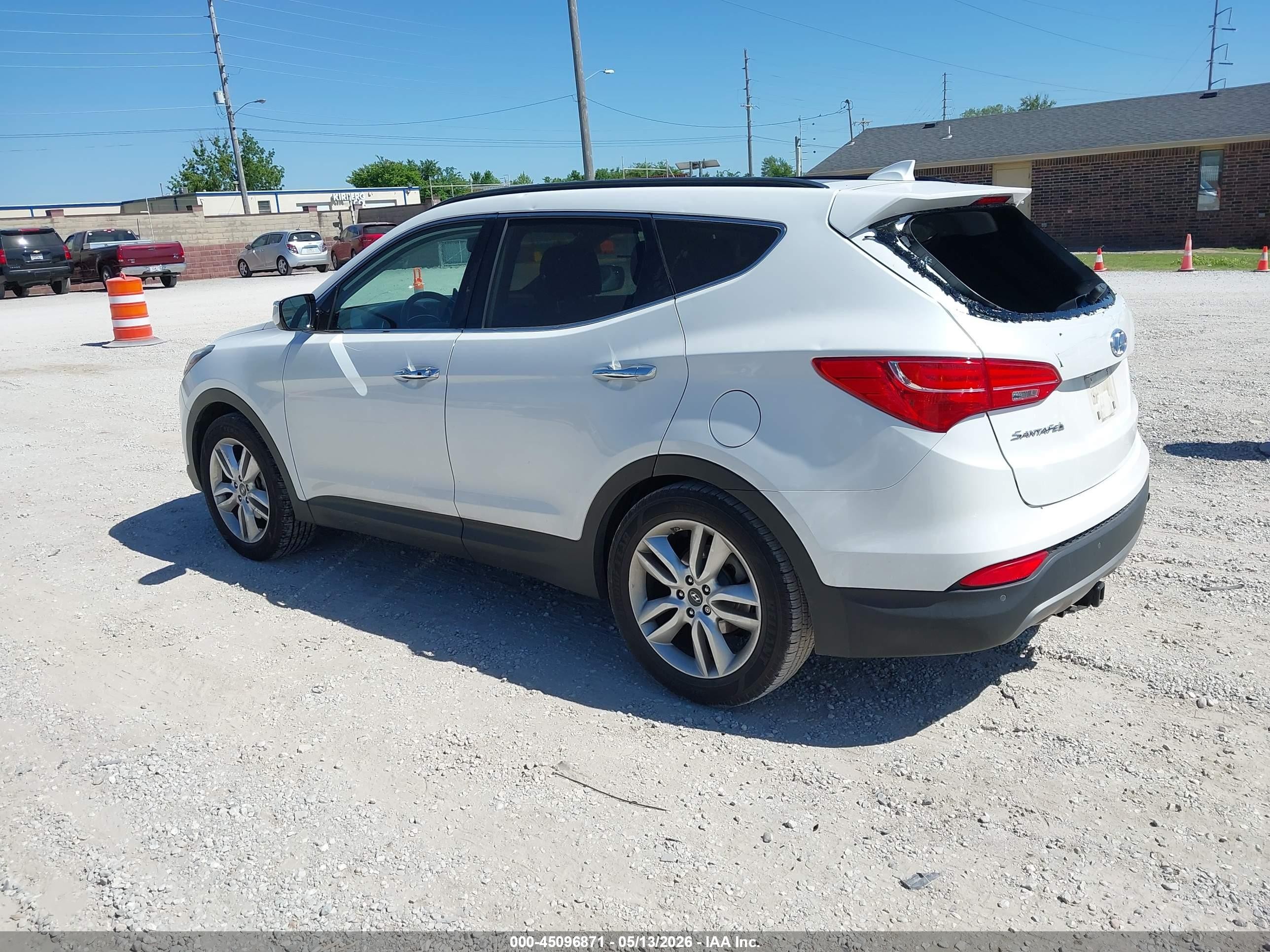 2015 Hyundai Santa Fe Sport 2.0l Turbo Белый vin: 5XYZW4LA9FG293420