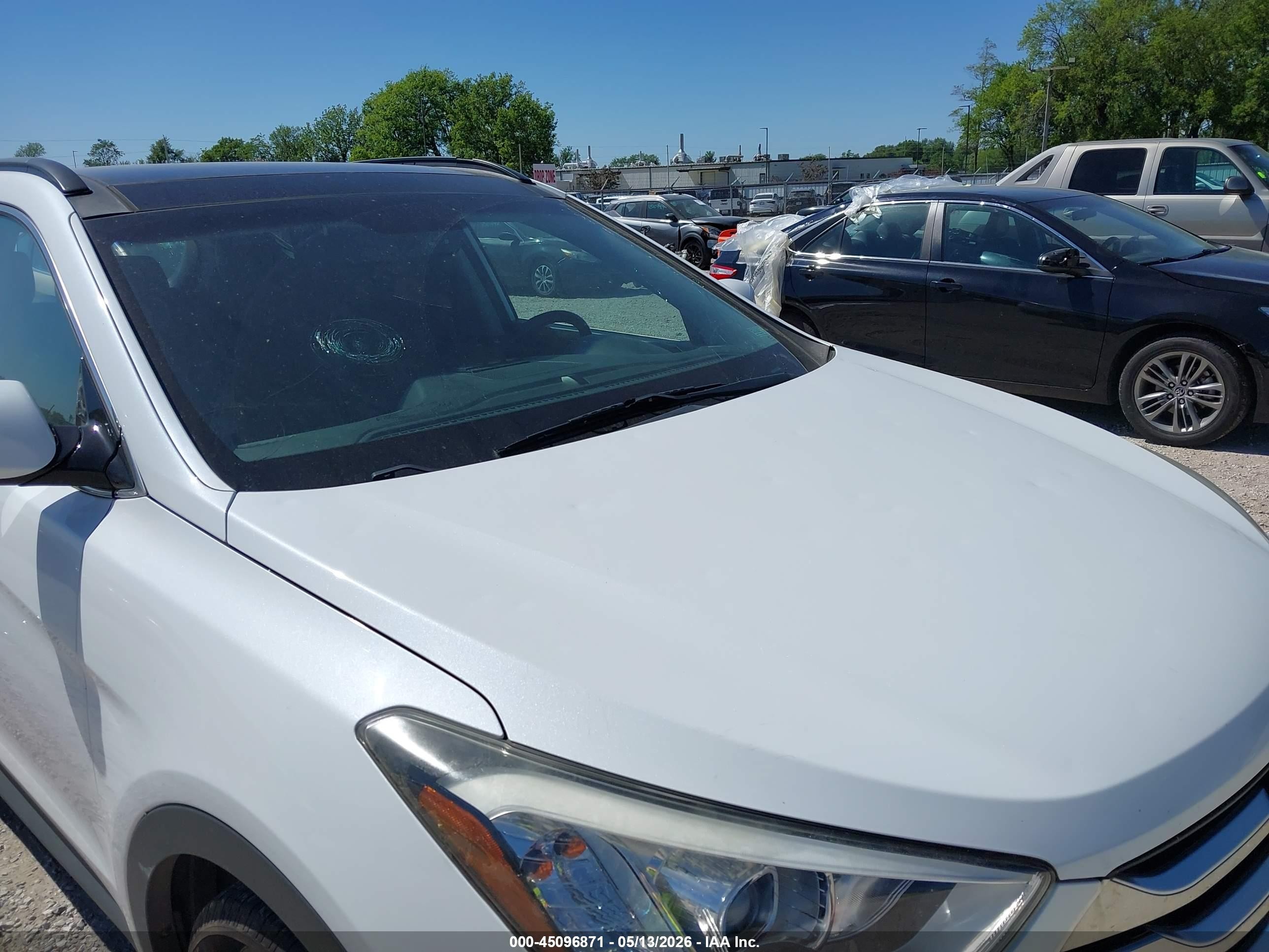 2015 Hyundai Santa Fe Sport 2.0l Turbo Белый vin: 5XYZW4LA9FG293420