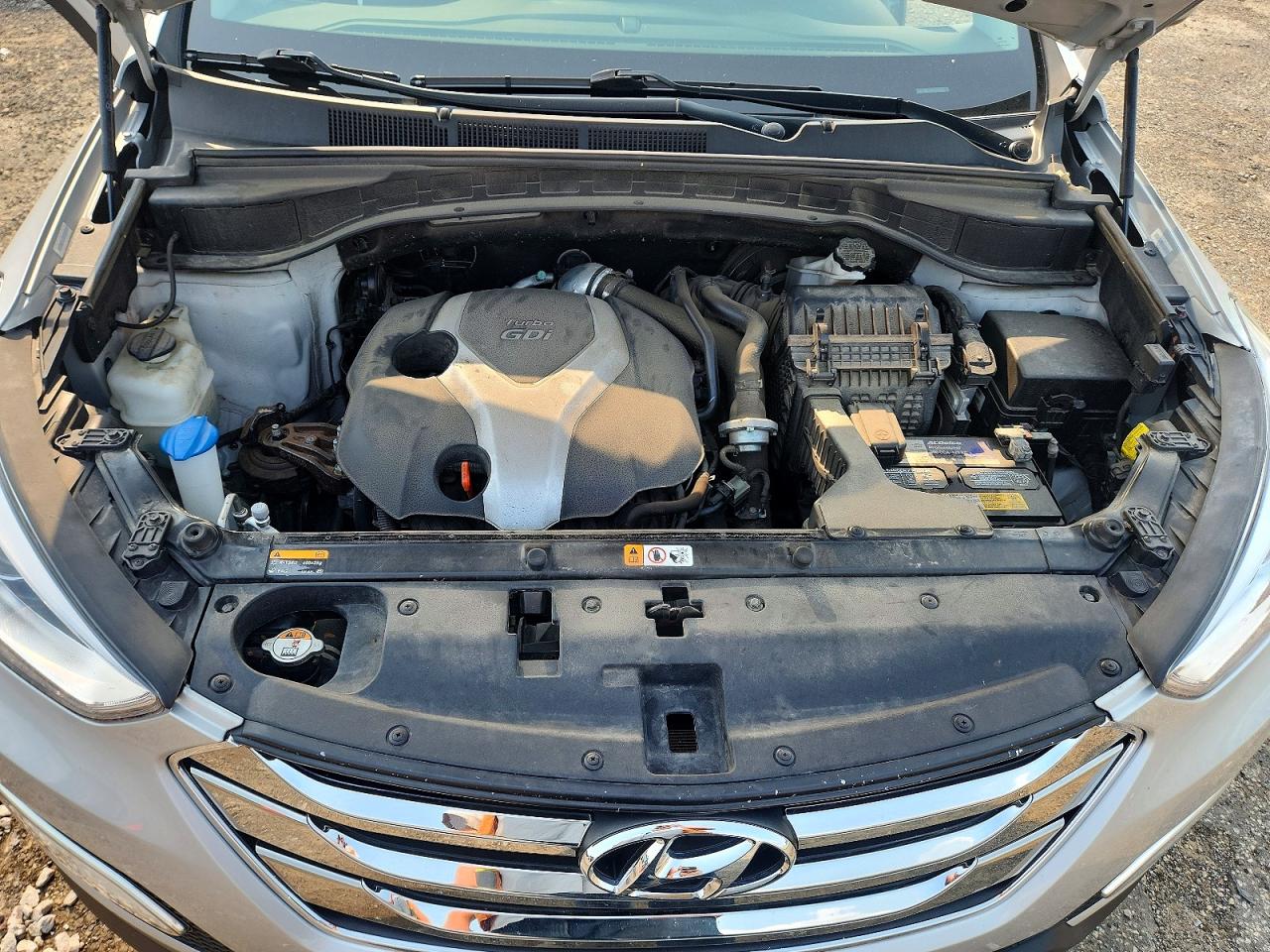 2014 Hyundai Santa Fe Sport 2.0t Silver vin: 5XYZWDLA0EG224369