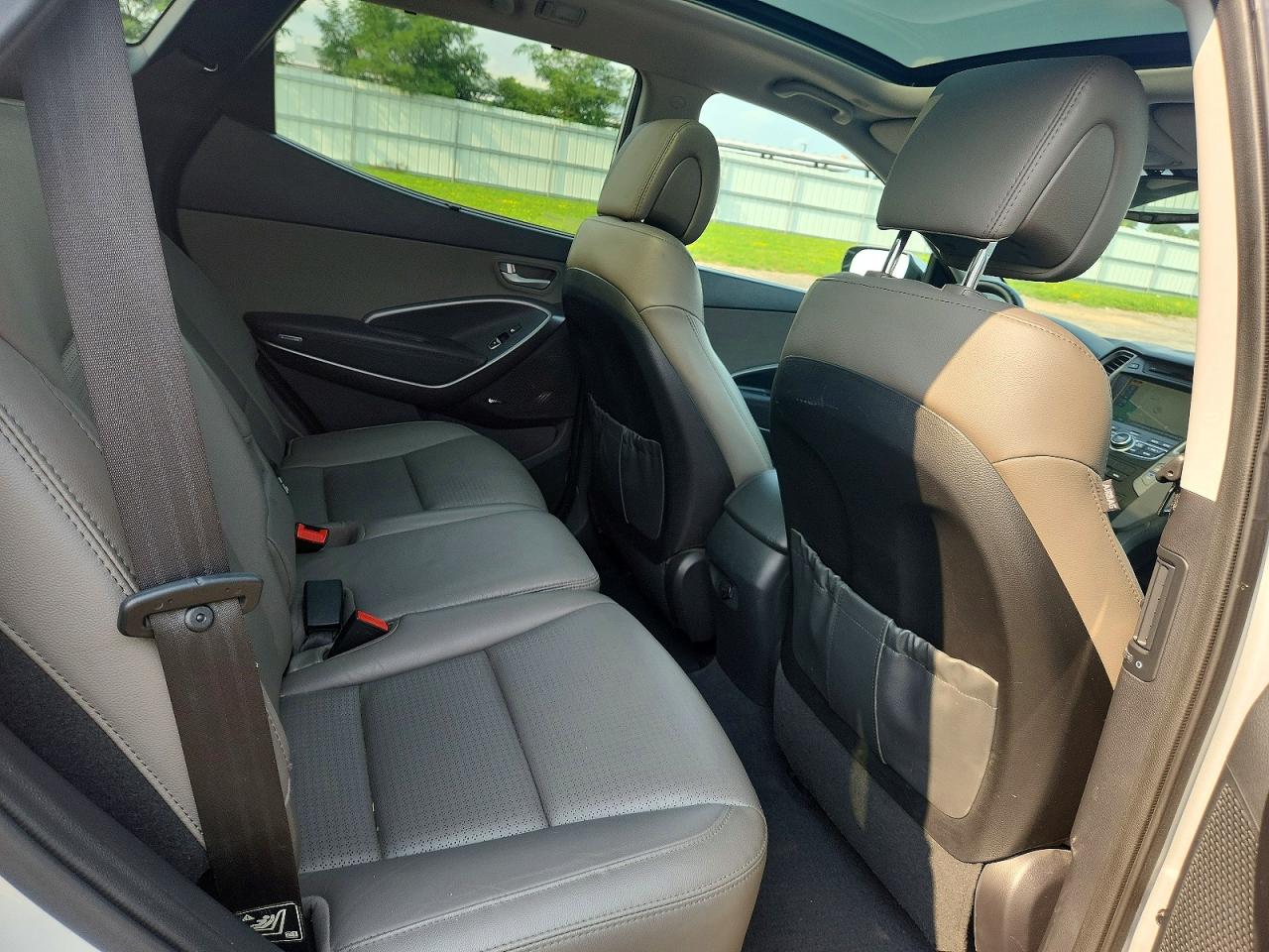 2014 Hyundai Santa Fe Sport 2.0t Silver vin: 5XYZWDLA0EG224369