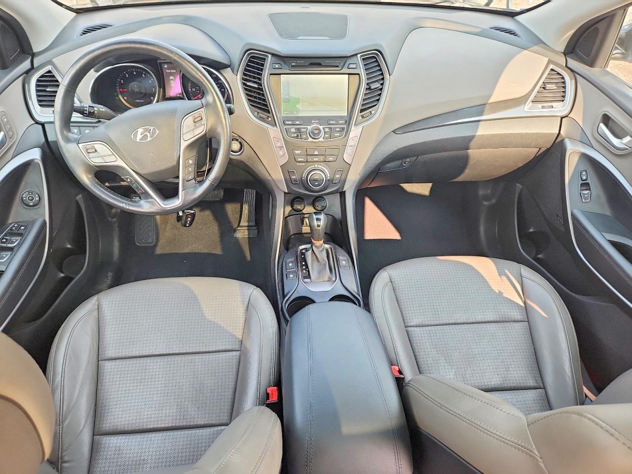 2014 Hyundai Santa Fe Sport 2.0t Silver vin: 5XYZWDLA0EG224369