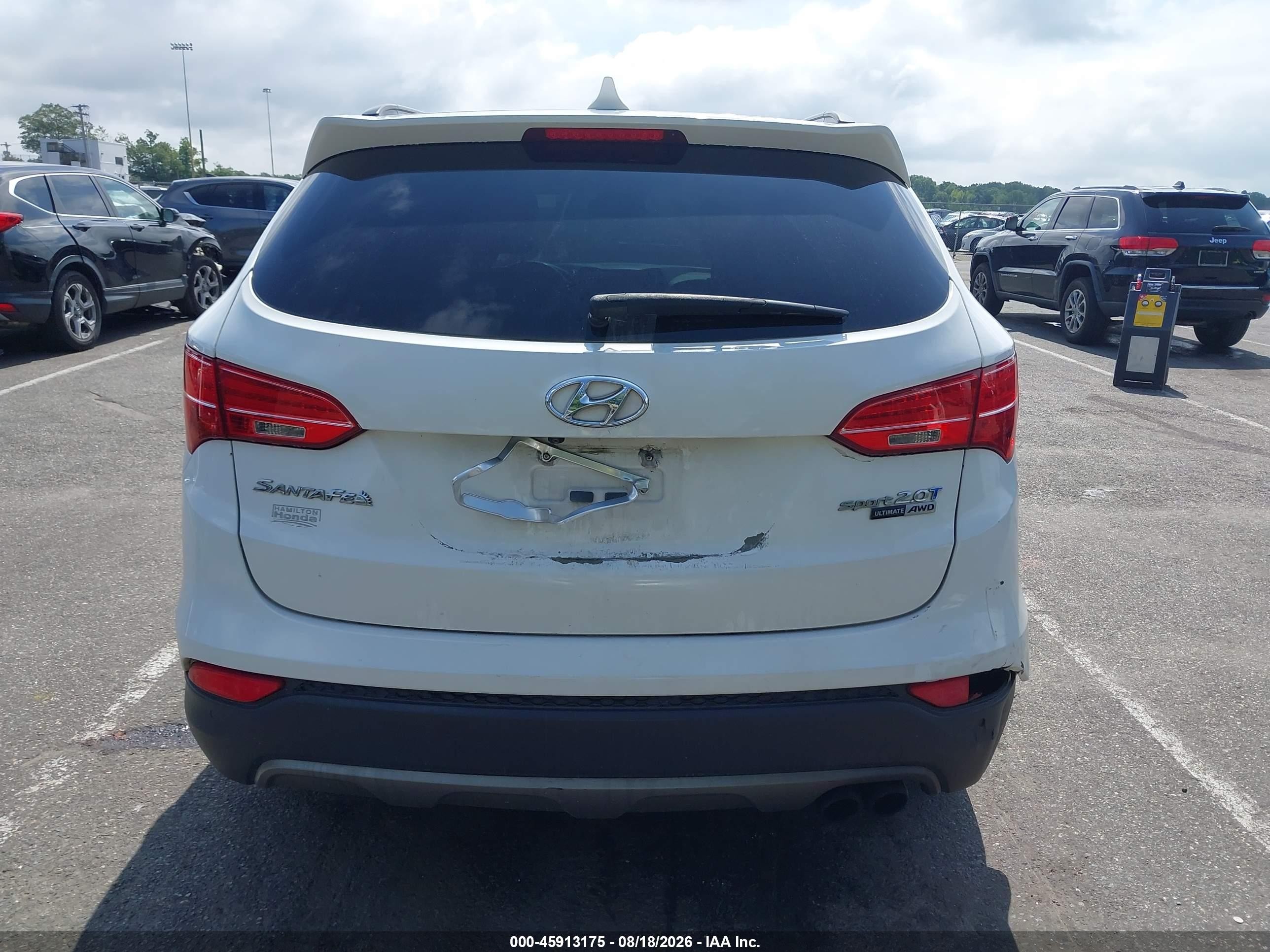 2015 Hyundai Santa Fe Sport 2.0l Turbo White vin: 5XYZWDLA0FG267840