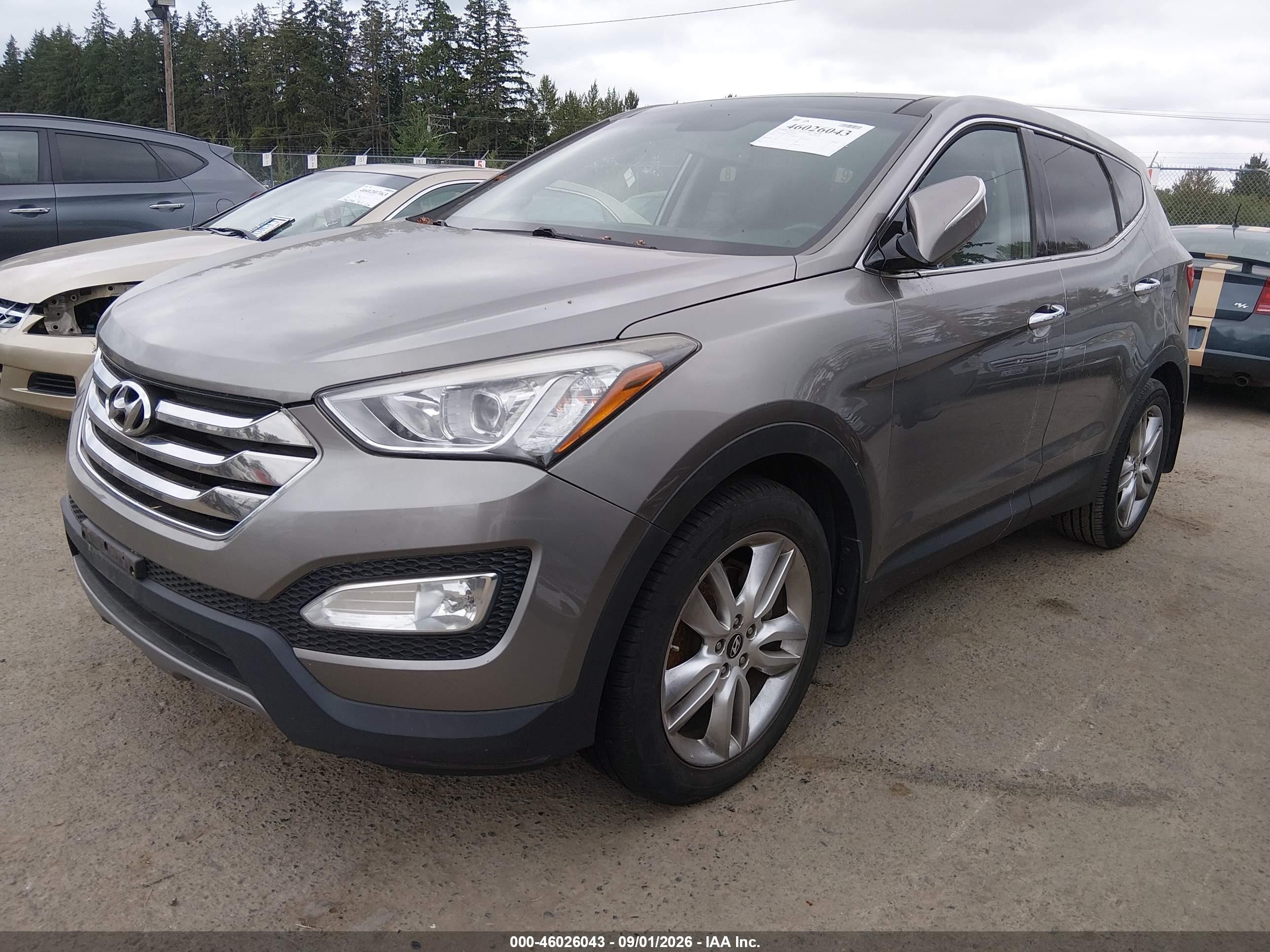 2013 Hyundai Santa Fe Sport 2.0t Silver vin: 5XYZWDLA1DG043926