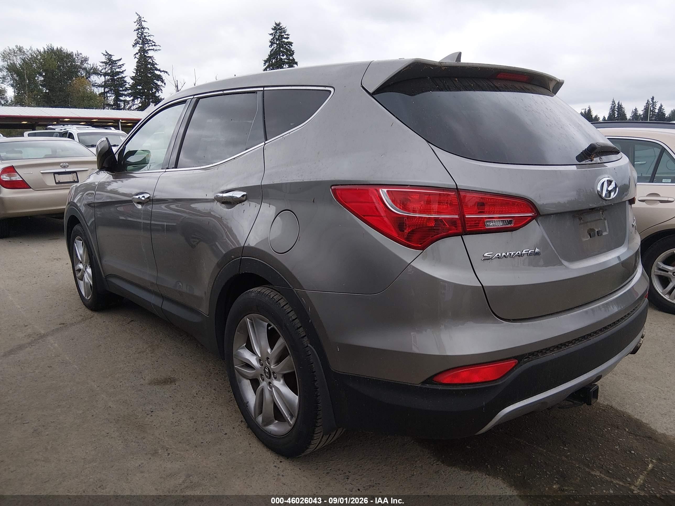 2013 Hyundai Santa Fe Sport 2.0t Silver vin: 5XYZWDLA1DG043926