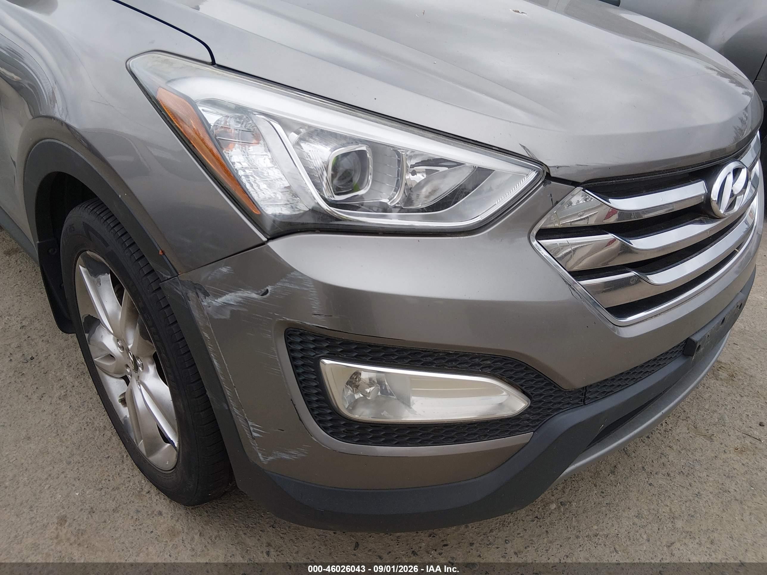 2013 Hyundai Santa Fe Sport 2.0t Silver vin: 5XYZWDLA1DG043926