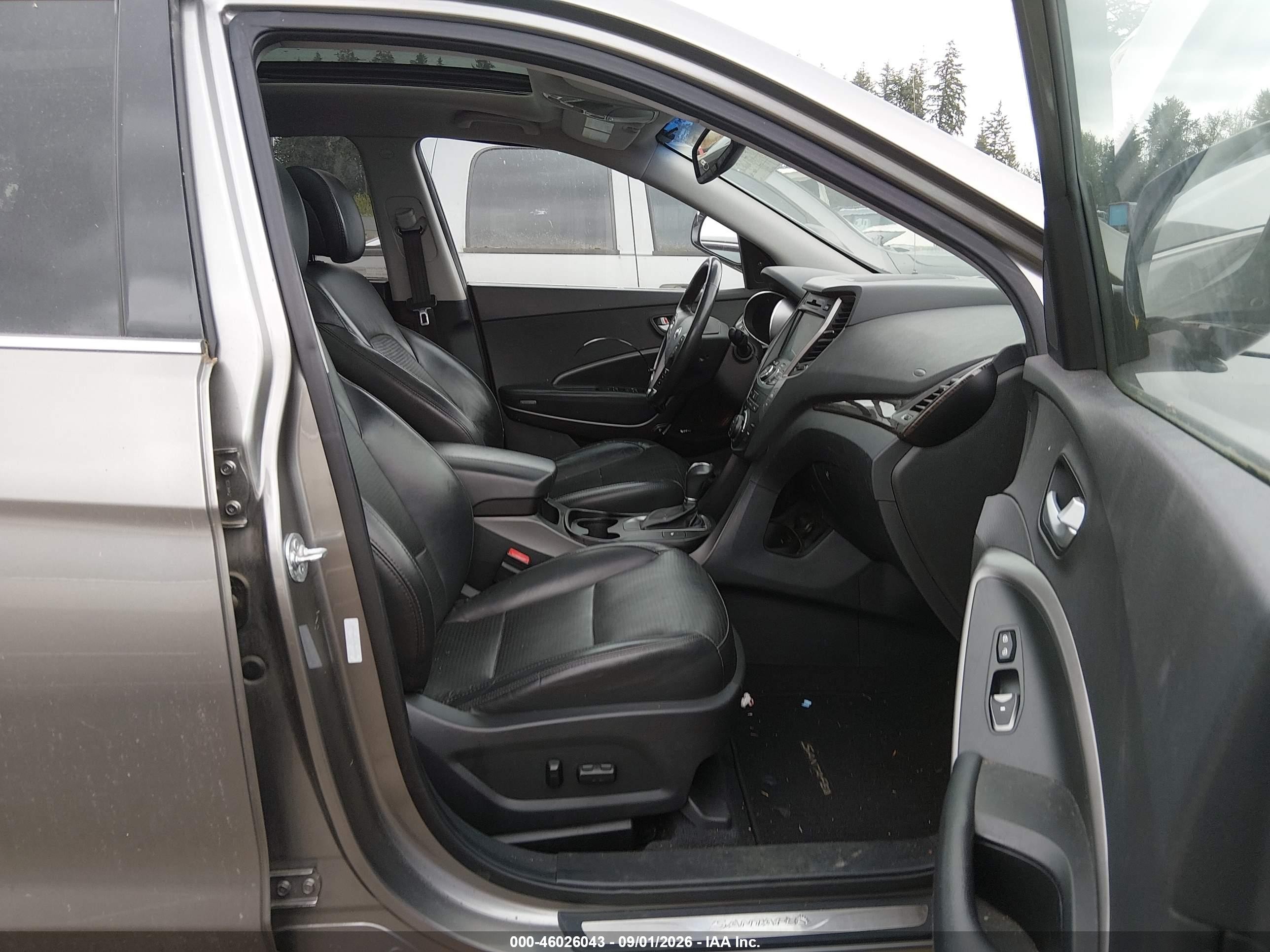 2013 Hyundai Santa Fe Sport 2.0t Silver vin: 5XYZWDLA1DG043926