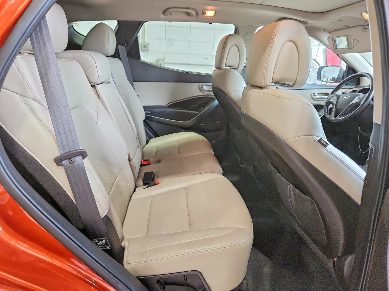 2014 Hyundai Santa Fe Sport 2.0t Оранжевый vin: 5XYZWDLA3EG231851