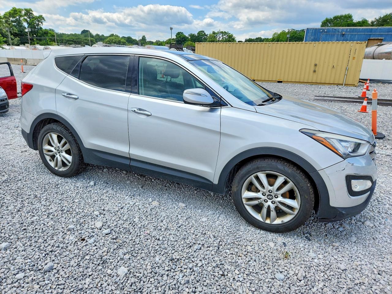 2013 Hyundai Santa Fe Sport 2.0t Silver vin: 5XYZWDLA4DG033570