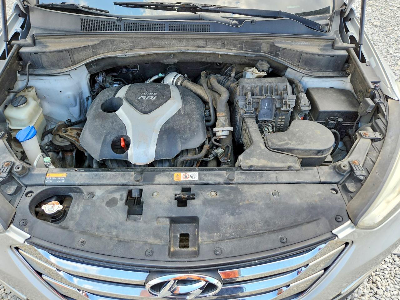 2013 Hyundai Santa Fe Sport 2.0t Silver vin: 5XYZWDLA4DG033570