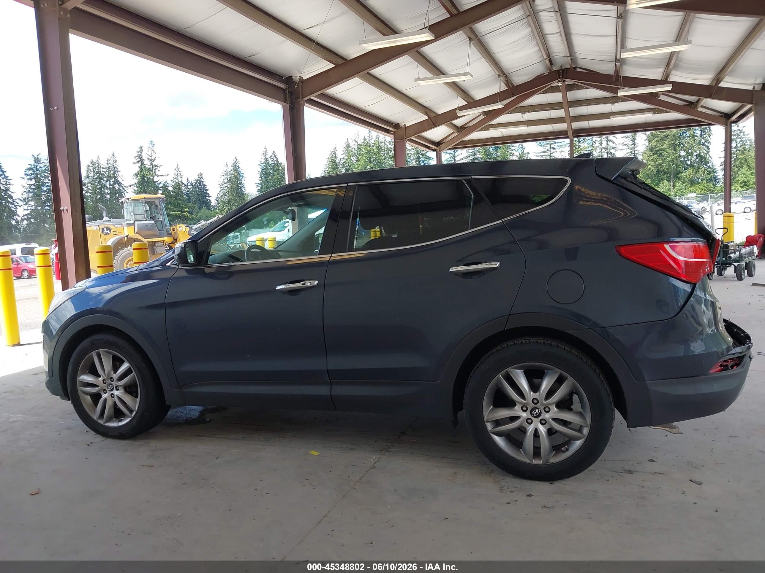 2013 Hyundai Santa Fe Sport 2.0t Black vin: 5XYZWDLA4DG046092