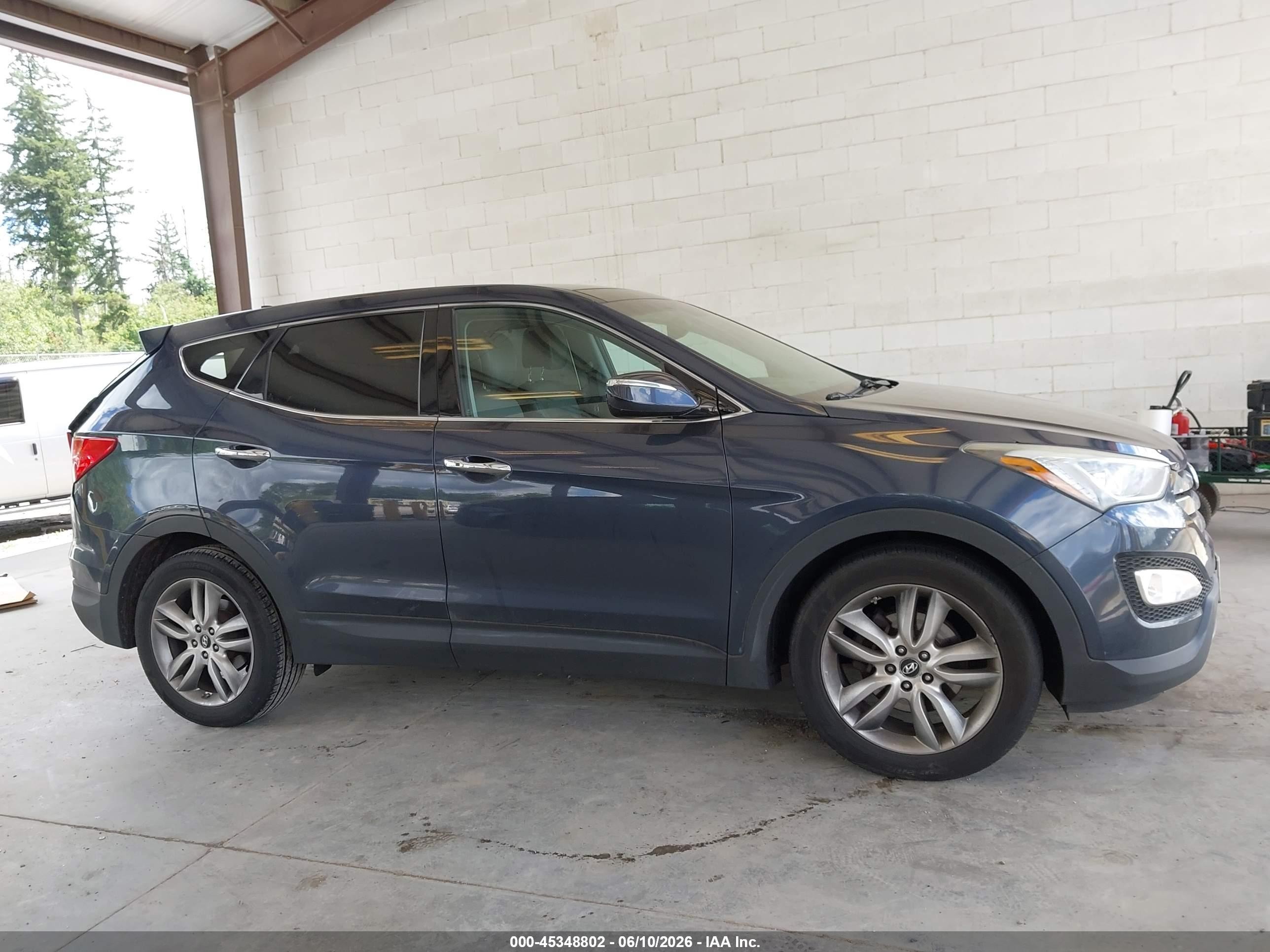 2013 Hyundai Santa Fe Sport 2.0t Black vin: 5XYZWDLA4DG046092