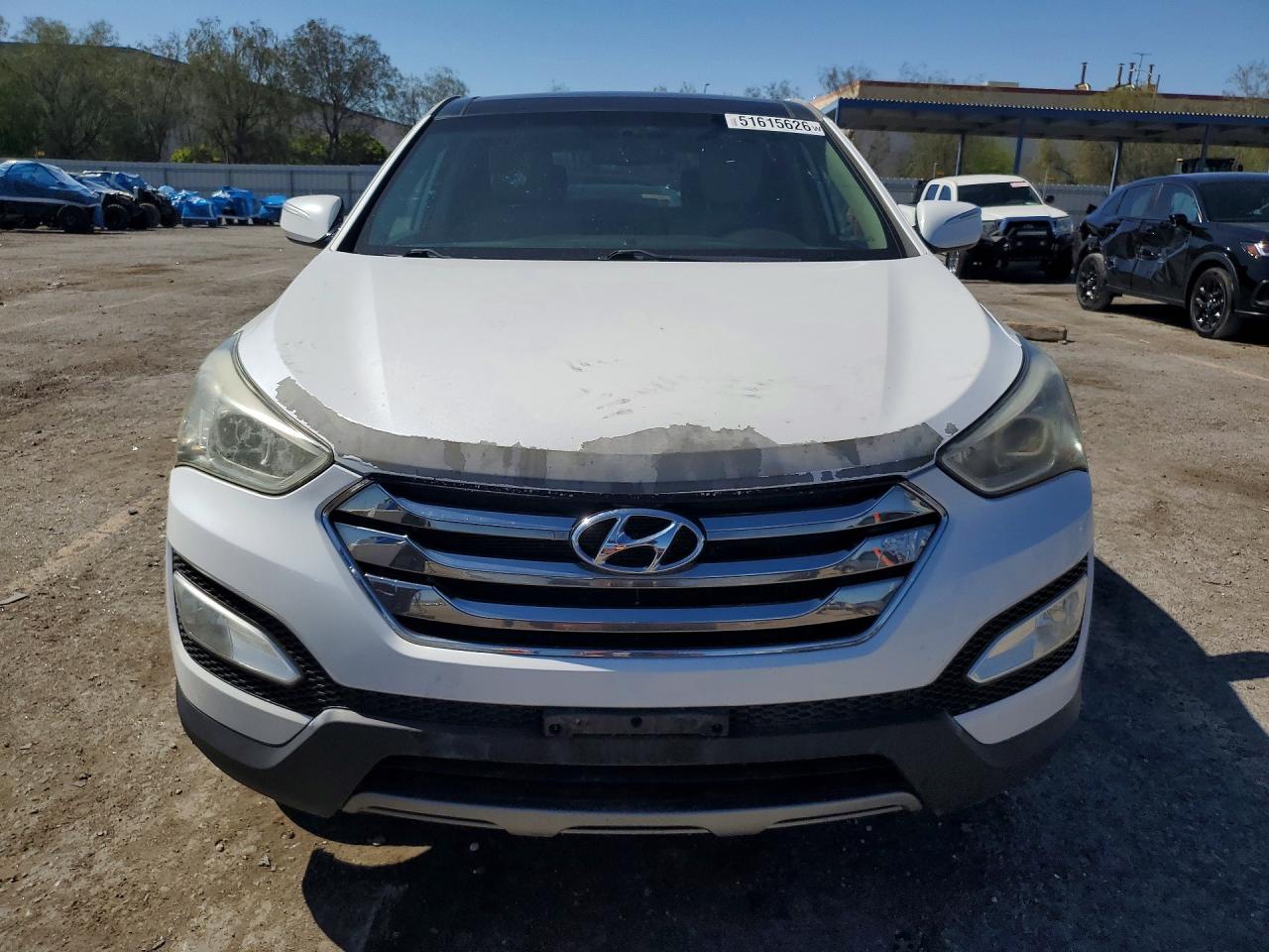 2013 Hyundai Santa Fe Sport 2.0t White vin: 5XYZWDLA4DG061160