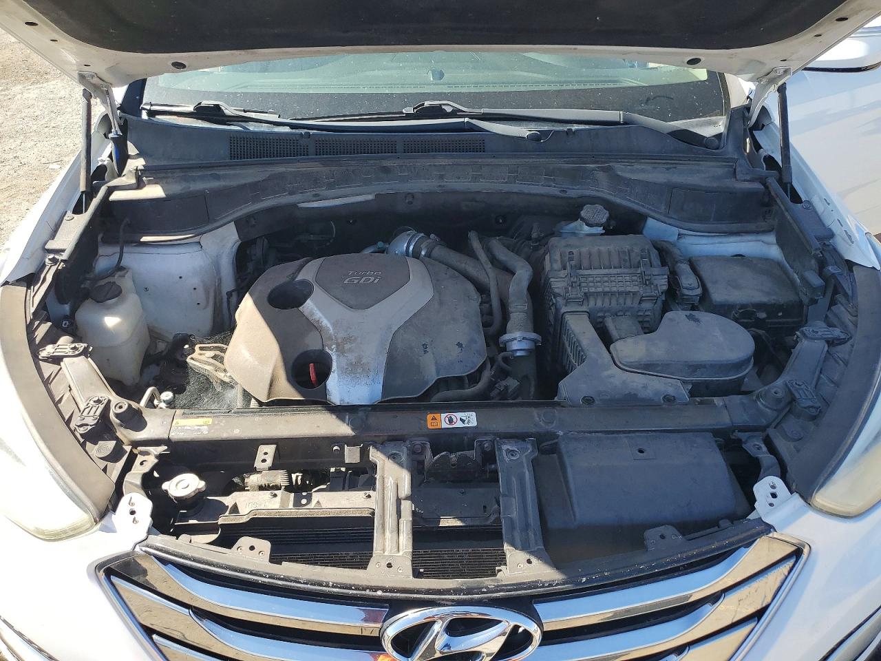 2013 Hyundai Santa Fe Sport 2.0t White vin: 5XYZWDLA4DG061160