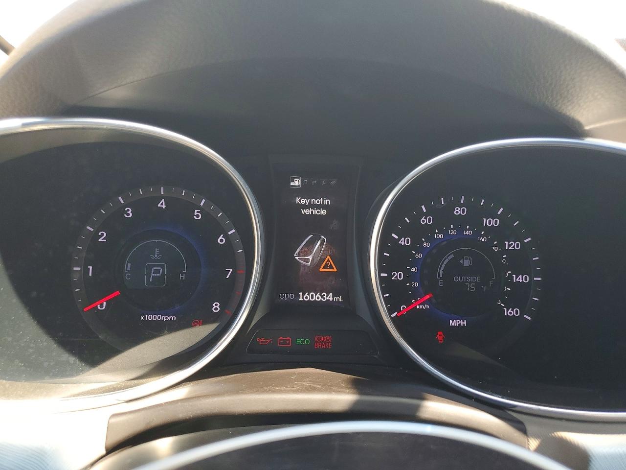 2013 Hyundai Santa Fe Sport 2.0t White vin: 5XYZWDLA4DG061160