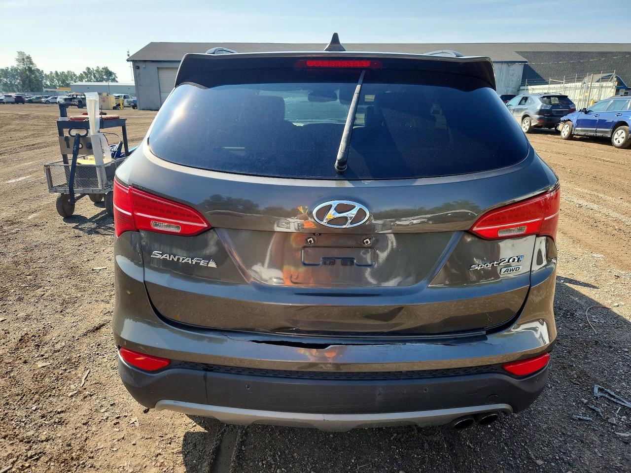 2014 Hyundai Santa Fe Sport 2.0t Silver vin: 5XYZWDLA4EG212225